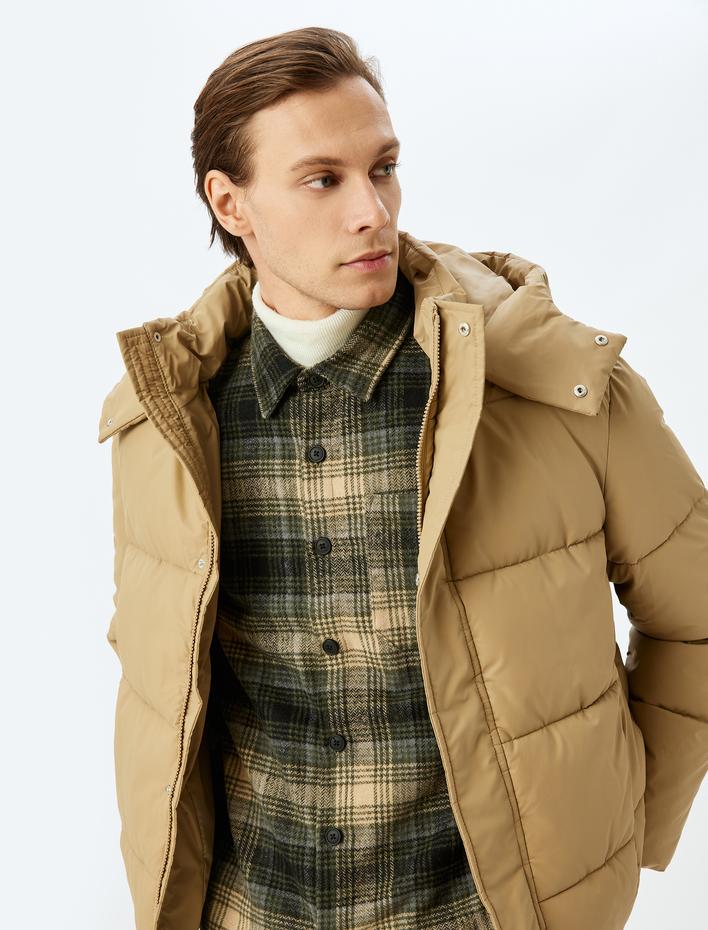  Kapüşonlu Slim Fit Fermuarlı Suni Deri Şişme Mont