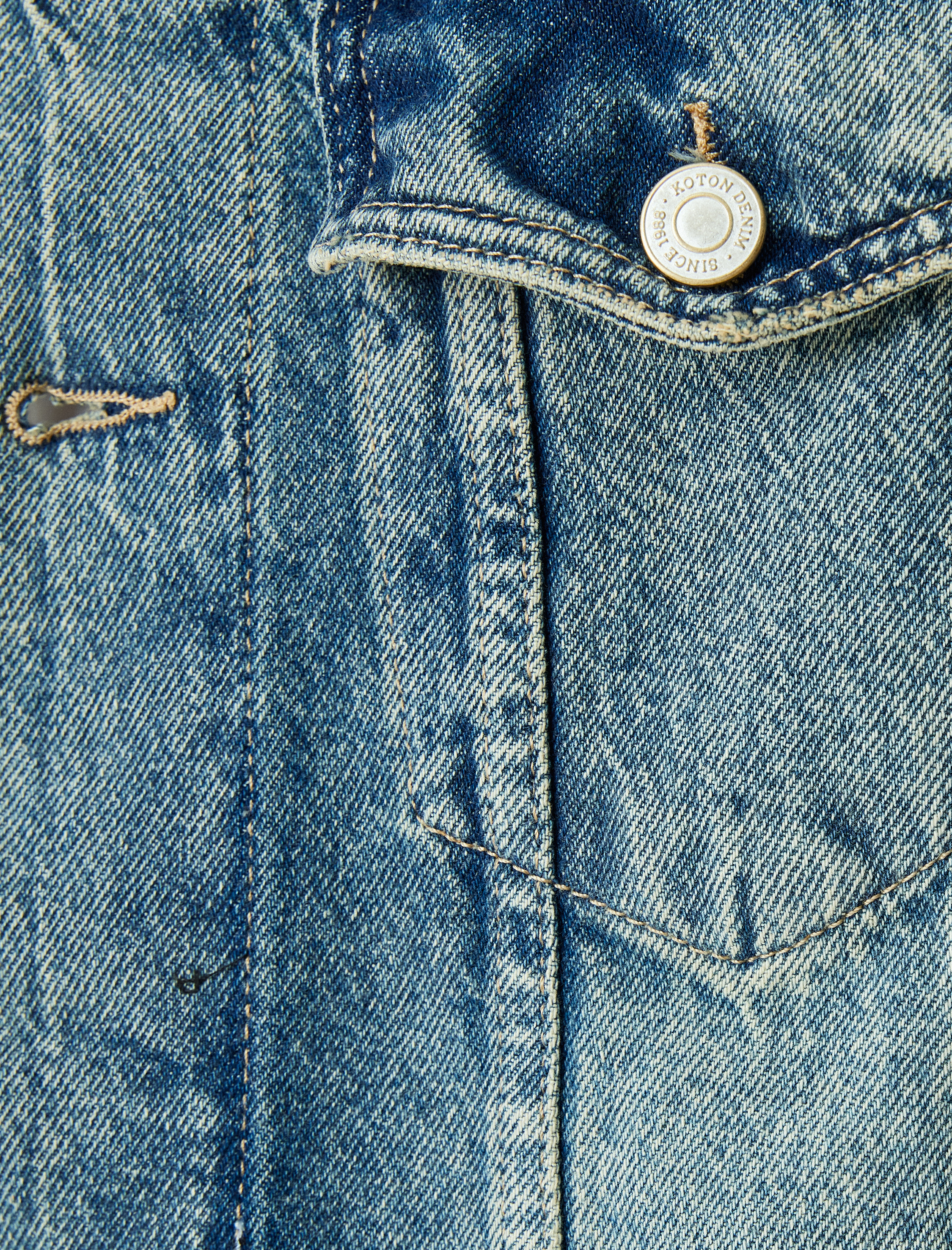   Kapaklı Cep Detaylı Pamuklu Düğmeli Kot Ceket