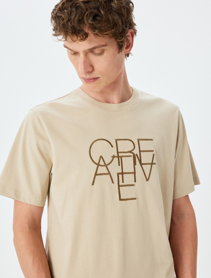  Kısa Kollu Regular Fit Bisiklet Yaka Pamuklu Slogan Baskılı Tişört