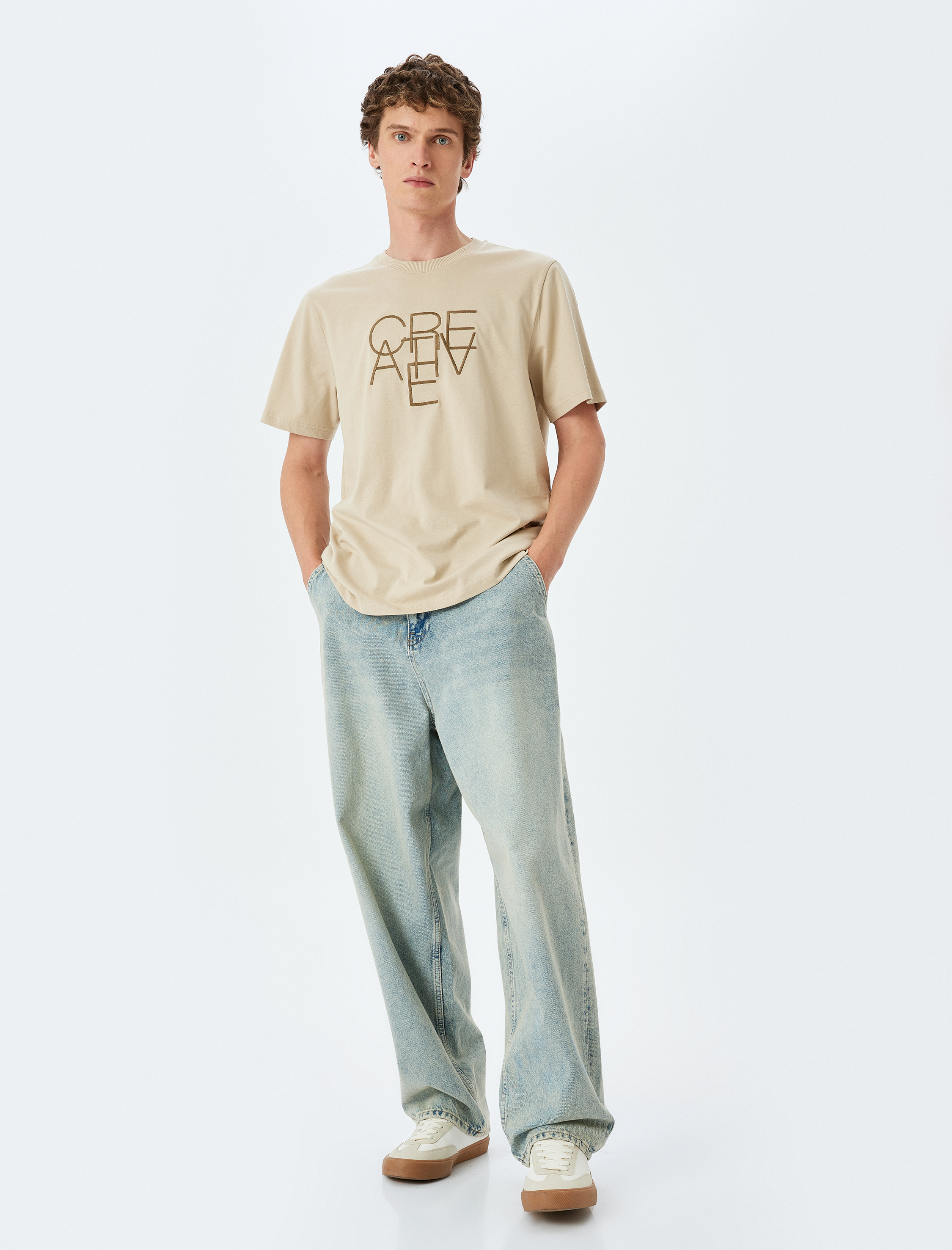   Kısa Kollu Regular Fit Bisiklet Yaka Pamuklu Slogan Baskılı Tişört