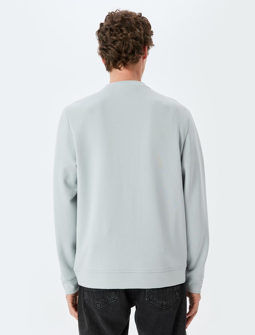   Bisiklet Yaka Basic Pamuk Karışımlı Minimal Baskılı Sweatshirt