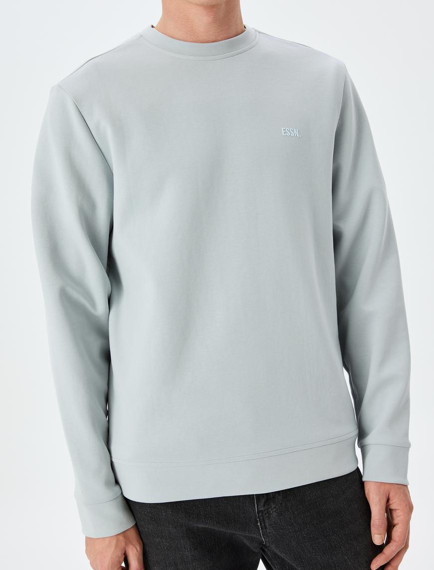   Bisiklet Yaka Basic Pamuk Karışımlı Minimal Baskılı Sweatshirt