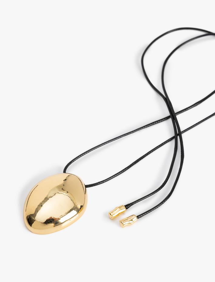 Kadın Suni Deri Metal Charm Detaylı Kolye- Koton X Zeynep Bastık