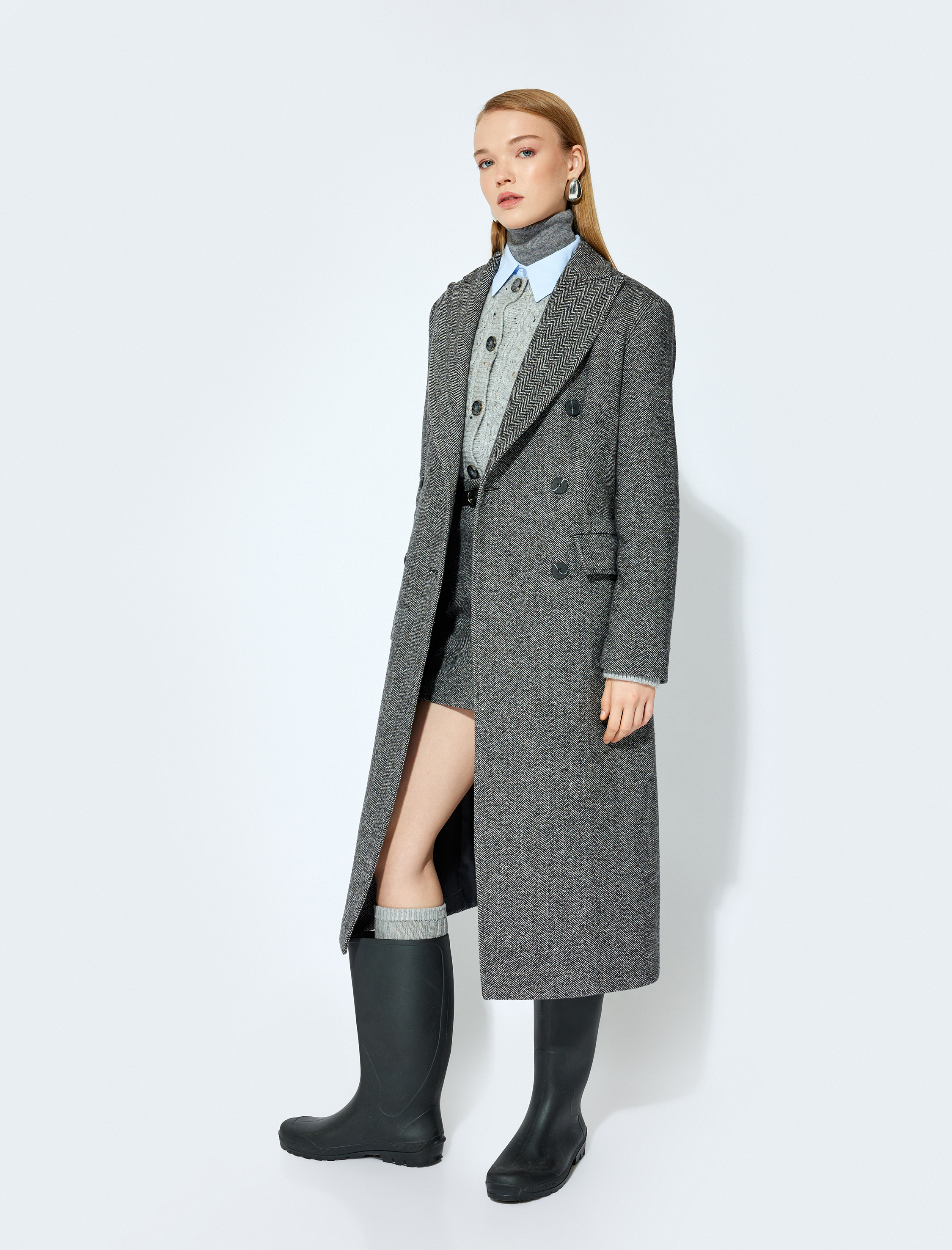   Koton X Şahika Ercümen - Cepli Balıksırtı Desenli Düğmeli Kruvaze Uzun Kaşe Kaban