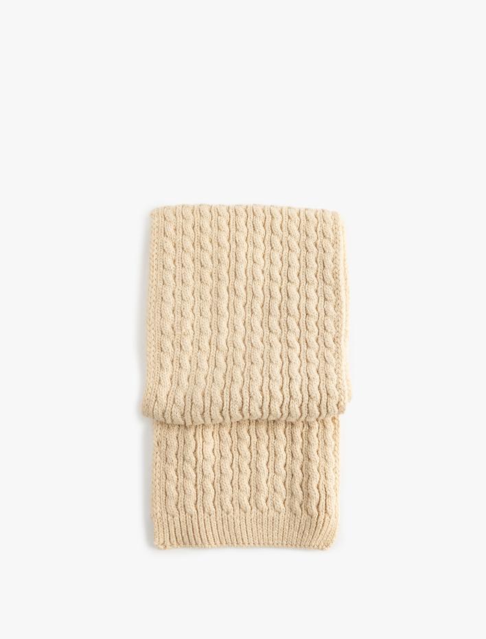 Kadın Dokulu Uzun Triko Atkı