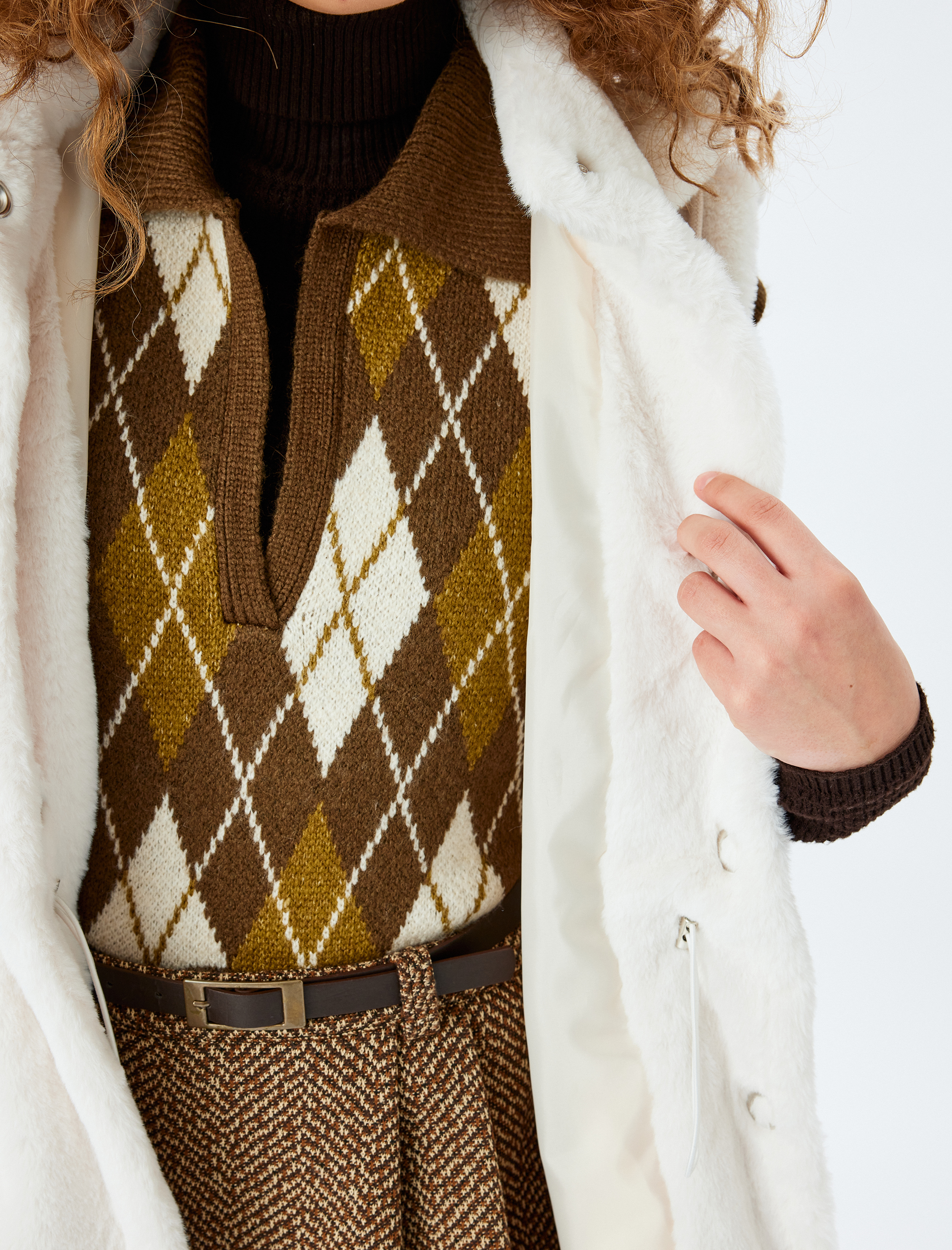 Kapüşonlu Çıtçıt Düğmeli Suni Kürk Yelek