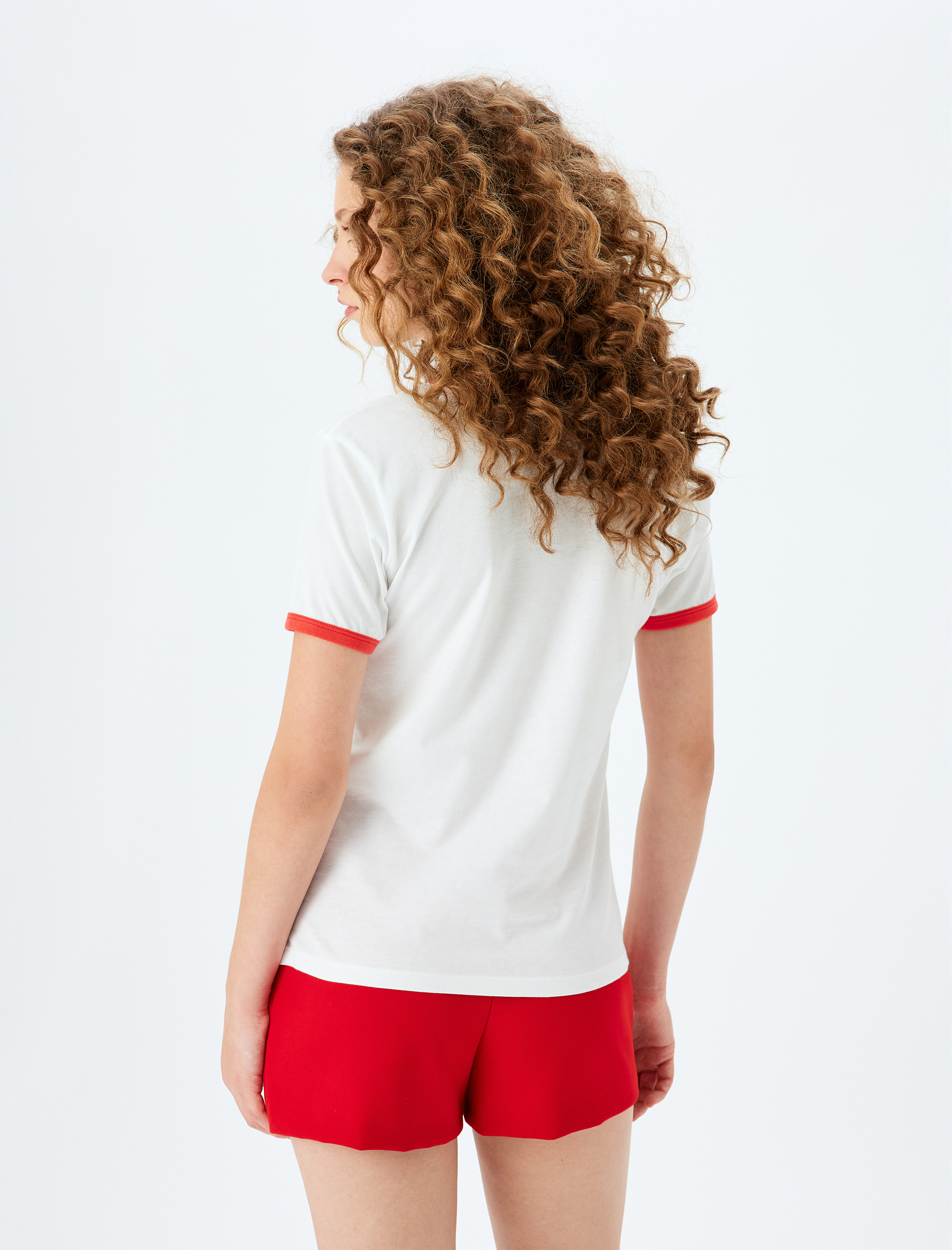 Kiraz Baskılı Biyeli Bisiklet Yaka Kısa Kollu Tişört