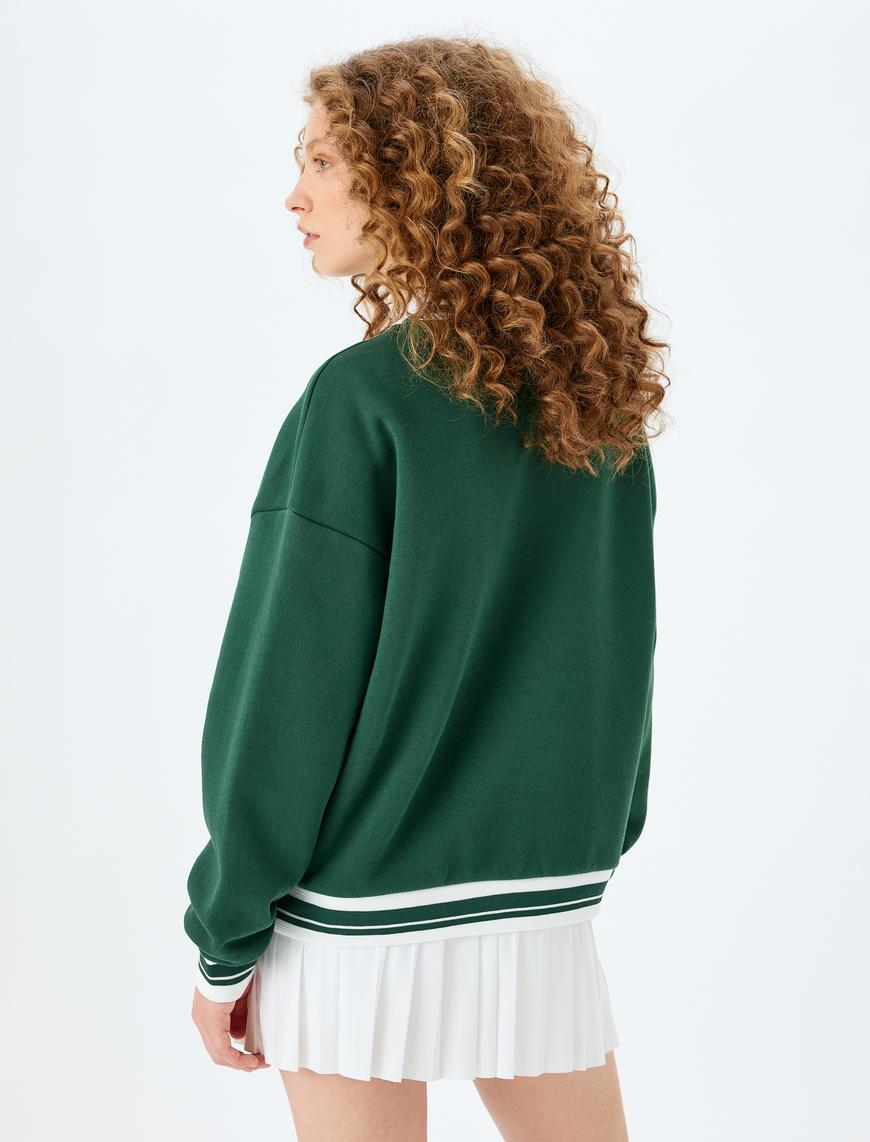   Şardonlu Kolej Baskılı Biyeli Oversize Sweatshirt