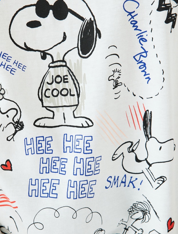 Snoopy Lisanslı Kısa Kollu Bisiklet Yaka Baskılı Tişört_5