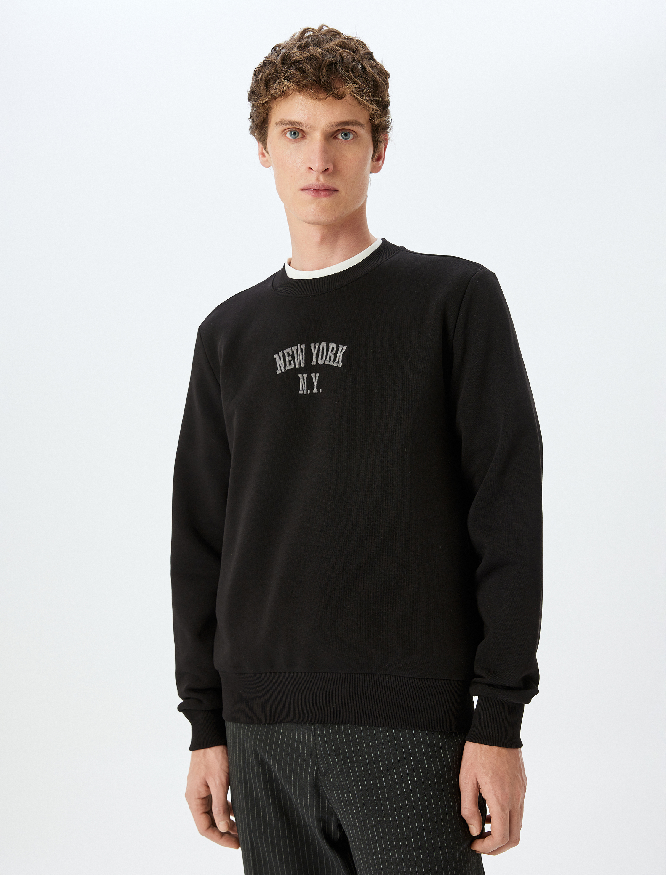   Slogan İşlemeli Şardonlu Bisiklet Yaka Sweatshirt
