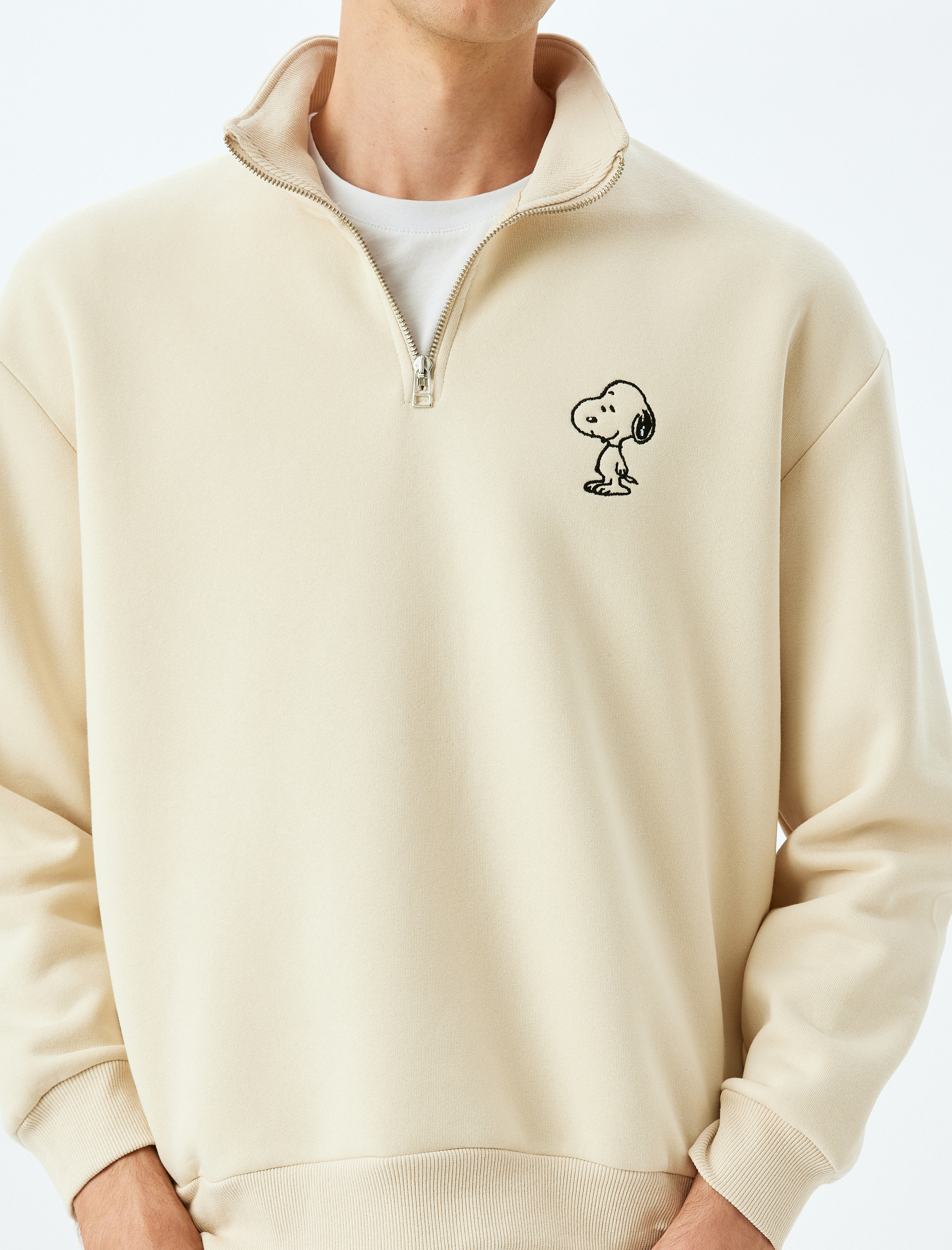   Yarım Fermuarlı Oversize Şardonlu Pamuk Karışımlı Lisanslı Snoopy Sweatshirt
