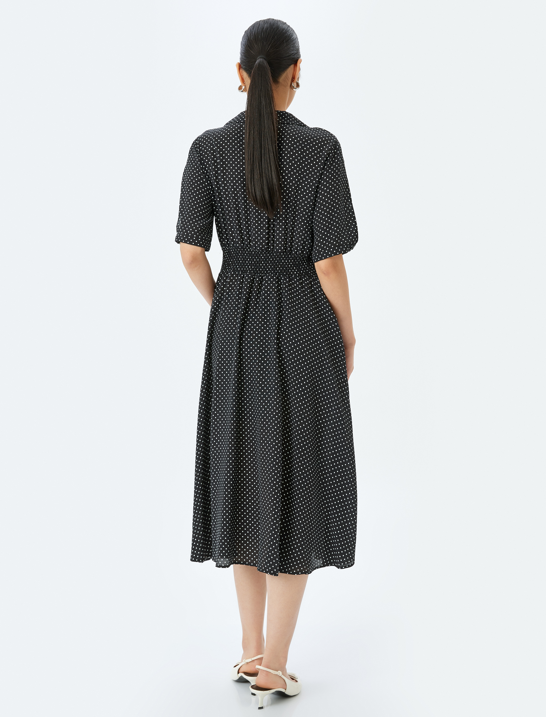   Puantiye Desenli Gömlek Yaka Kısa Kollu Midi Boy Viskon Elbise