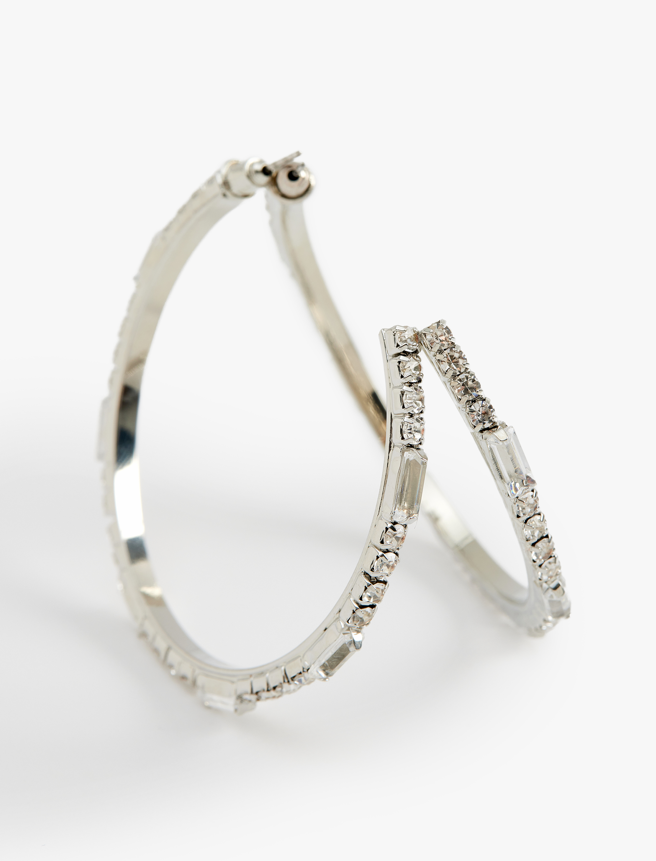  Kadın Taşlı Büyük Boy Halka Küpe - Koton X Melis Ağazat