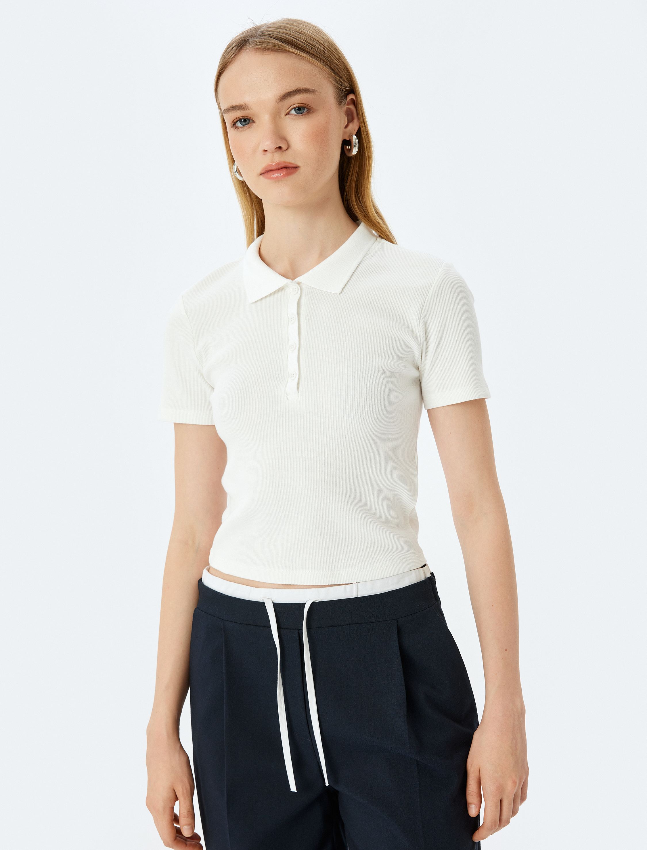   Polo Yaka Düğmeli Kısa Kollu Slim Fit Fitilli Tişört