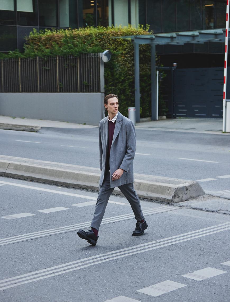   Slim Fit Kaşe Kaban Cep Detaylı