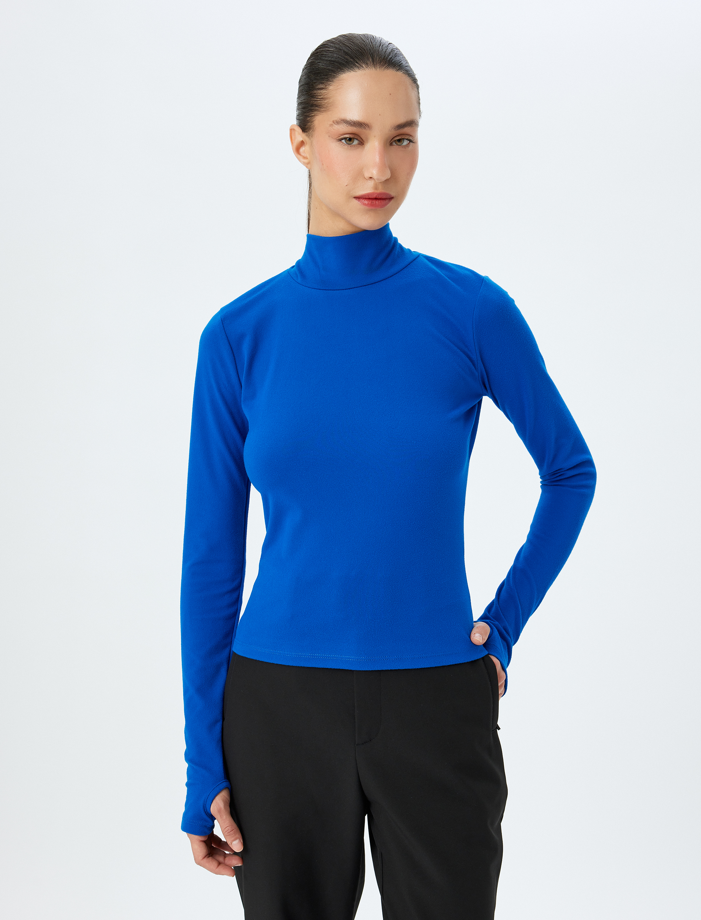   Uzun Kollu Slim Fit Dik Yaka Polar Sweatshirt