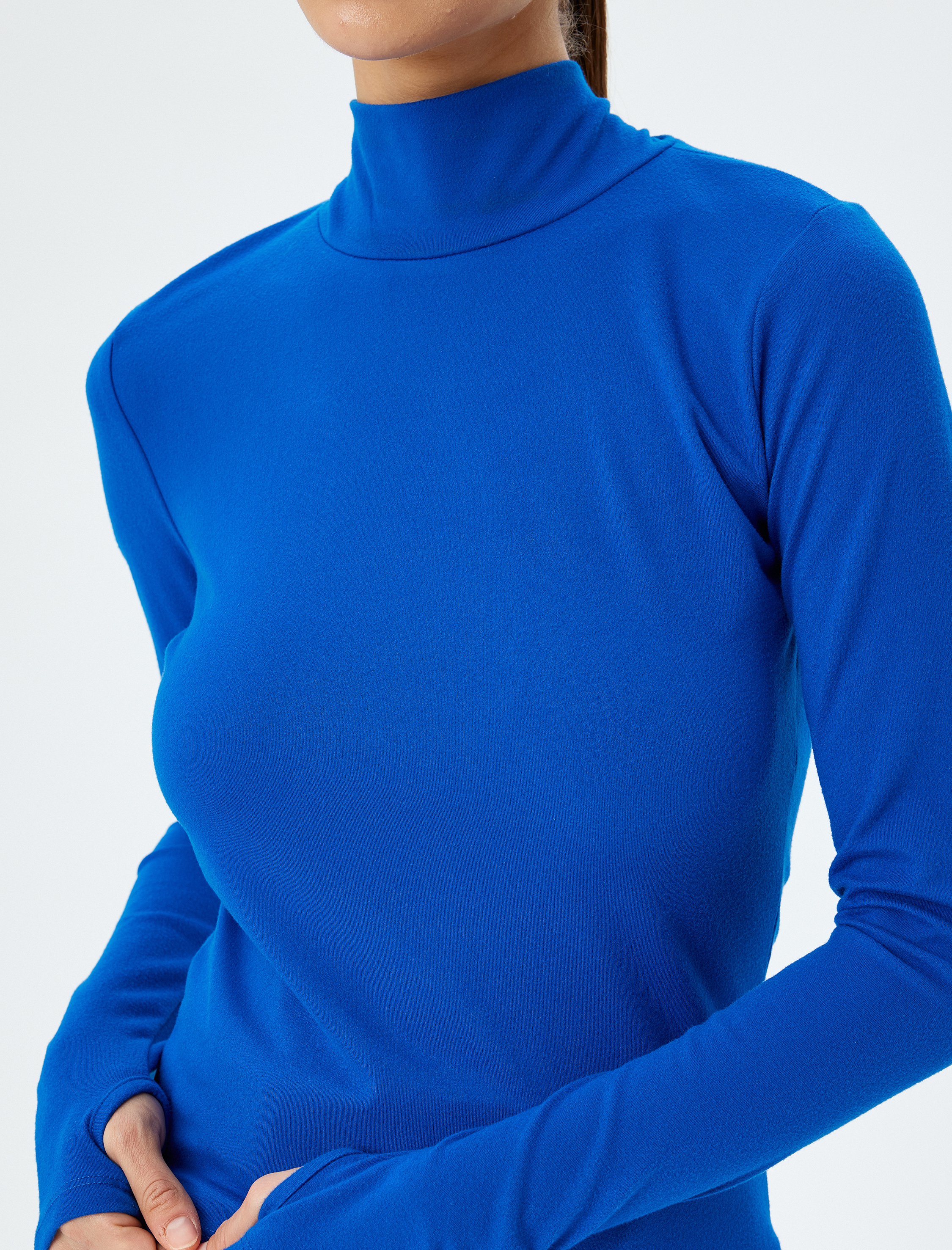   Uzun Kollu Slim Fit Dik Yaka Polar Sweatshirt