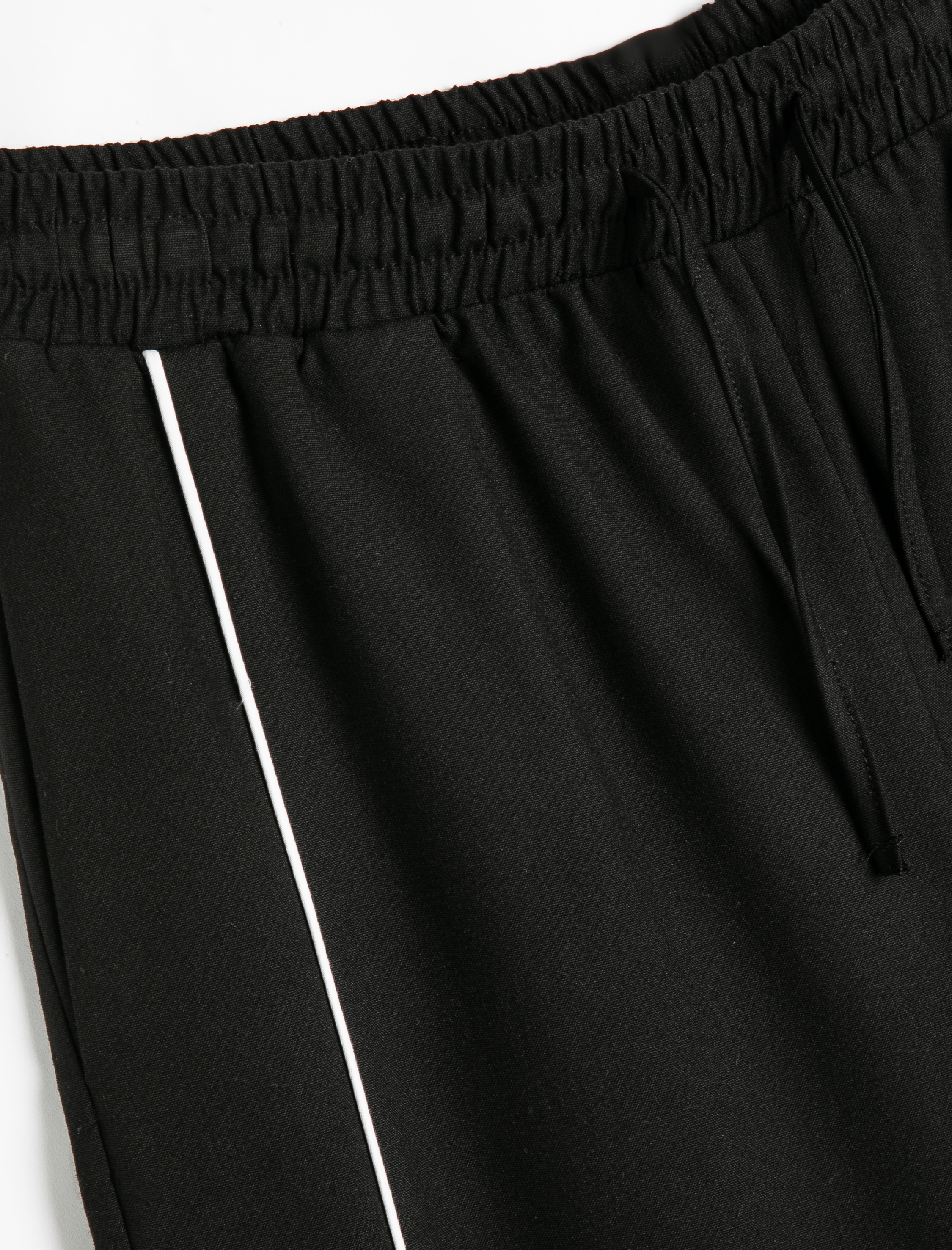   Beli Bağcıklı Biyeli Cepli Geniş Paça Eşofman Pantolon