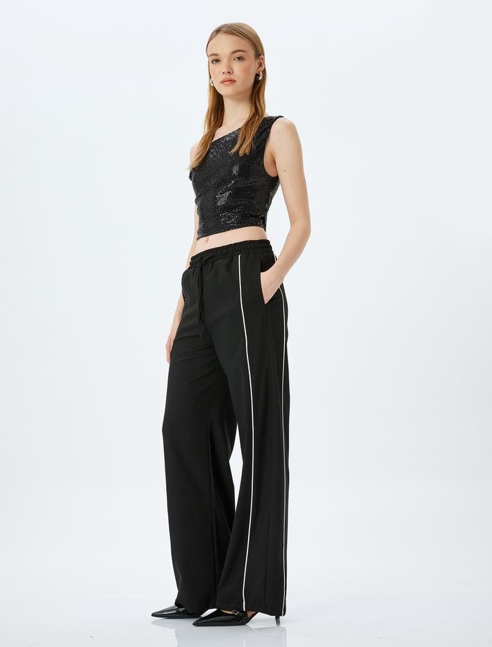  Koton X İnji - Beli Bağcıklı Biyeli Cepli Geniş Paça Eşofman Pantolon