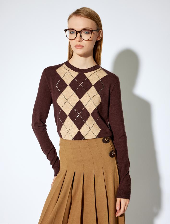  Koton X Melis Ağazat - Uzun Kollu Bisiklet Yaka Baklava Desenli Taşlı Triko Kazak