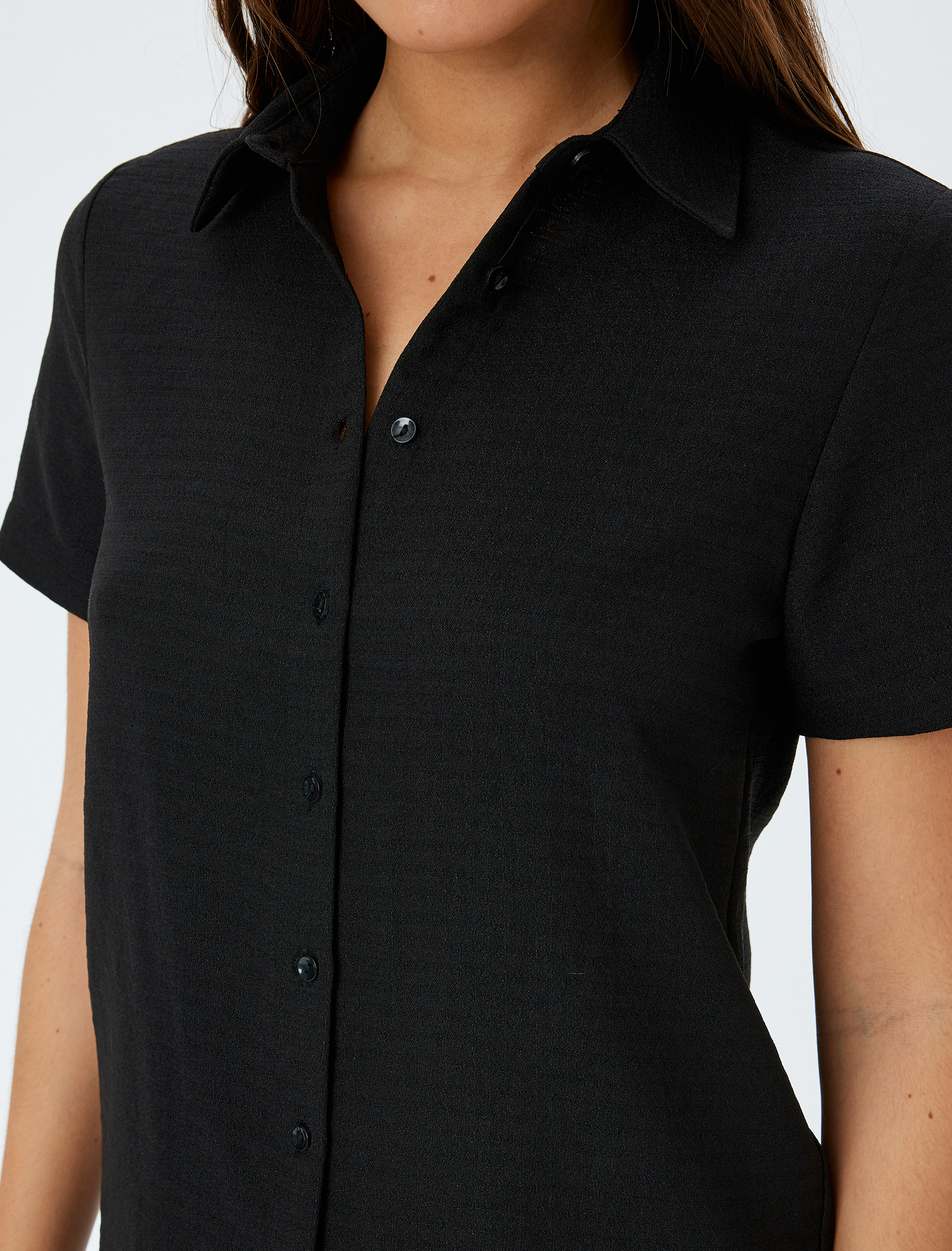   Klasik Yaka Kısa Kollu Gömlek