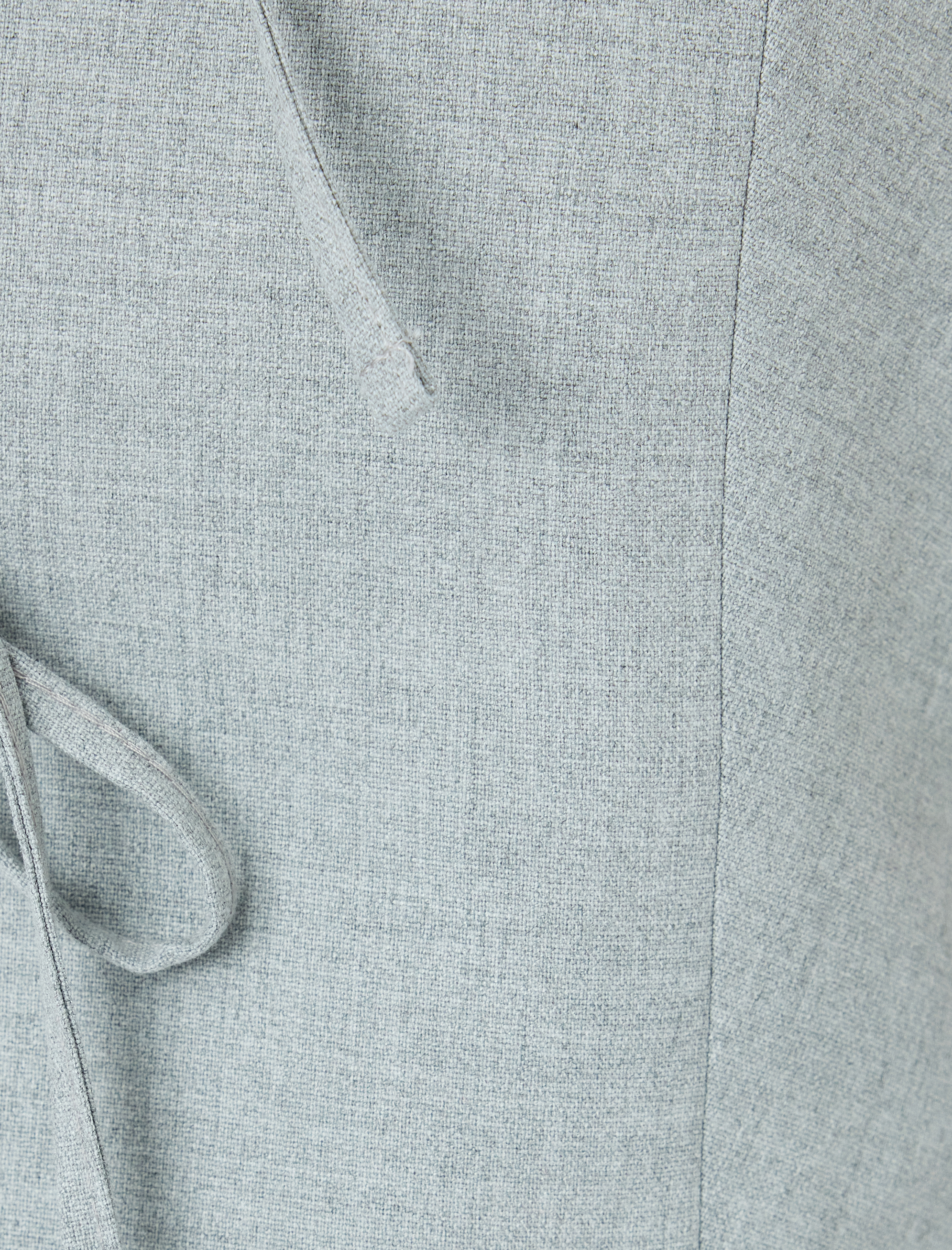   Önden Bağlamalı Fiyonk Detaylı V Yaka Yelek