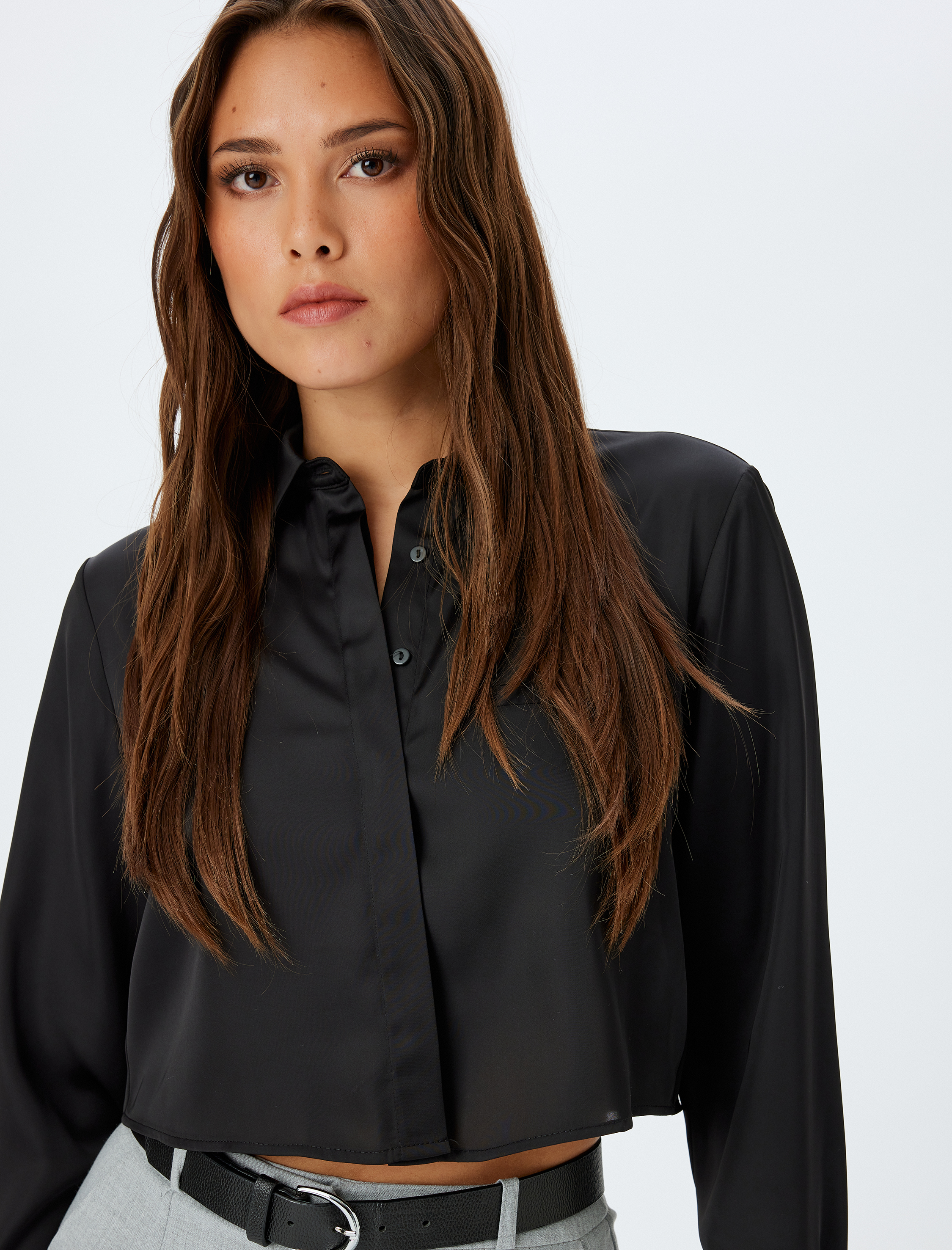   Klasik Yaka Uzun Kollu Regular Fit Crop Gömlek