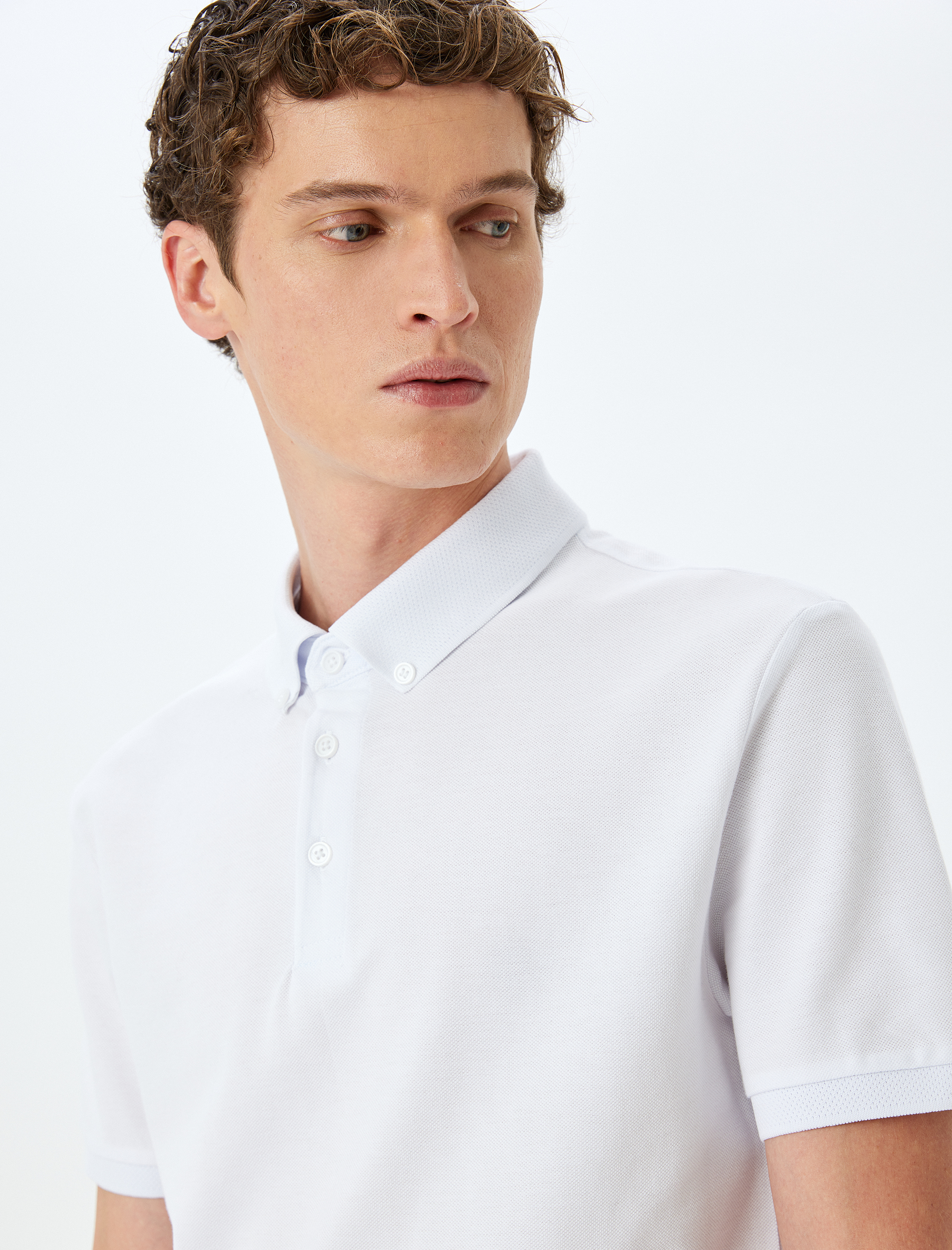   Kısa Kollu Düğme Detaylı Pamuklu Pike Kumaş Slim Fit Polo Yaka Tişört