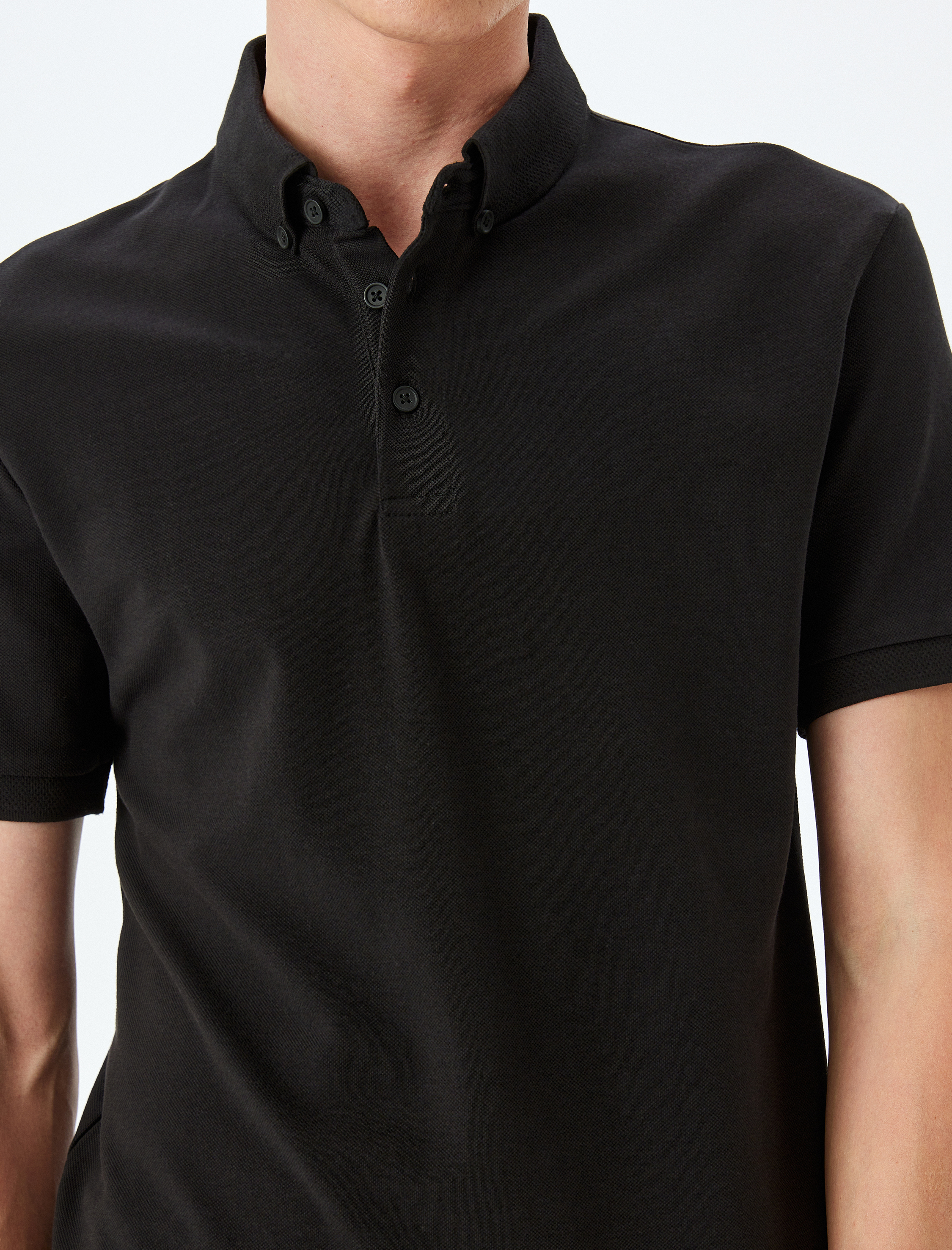   Kısa Kollu Düğme Detaylı Pamuklu Pike Kumaş Slim Fit Polo Yaka Tişört