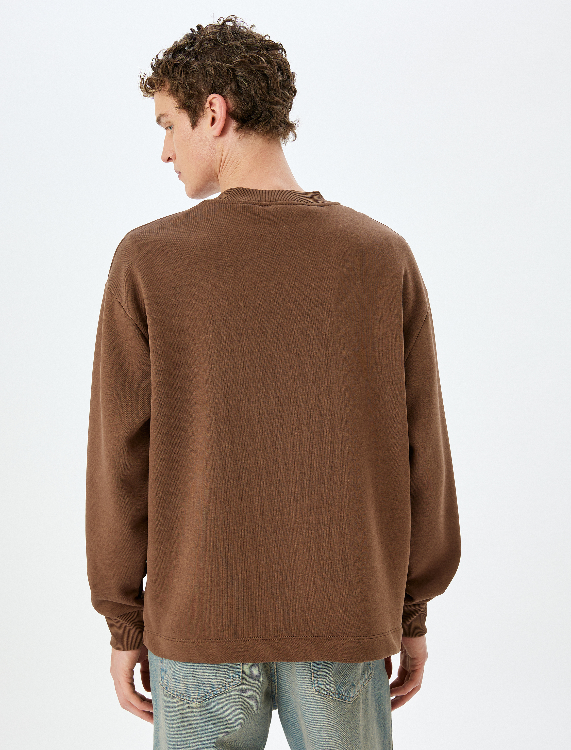   Bisiklet Yaka Pamuk Karışımlı Şardonlu Slogan Baskılı Oversize Sweatshirt