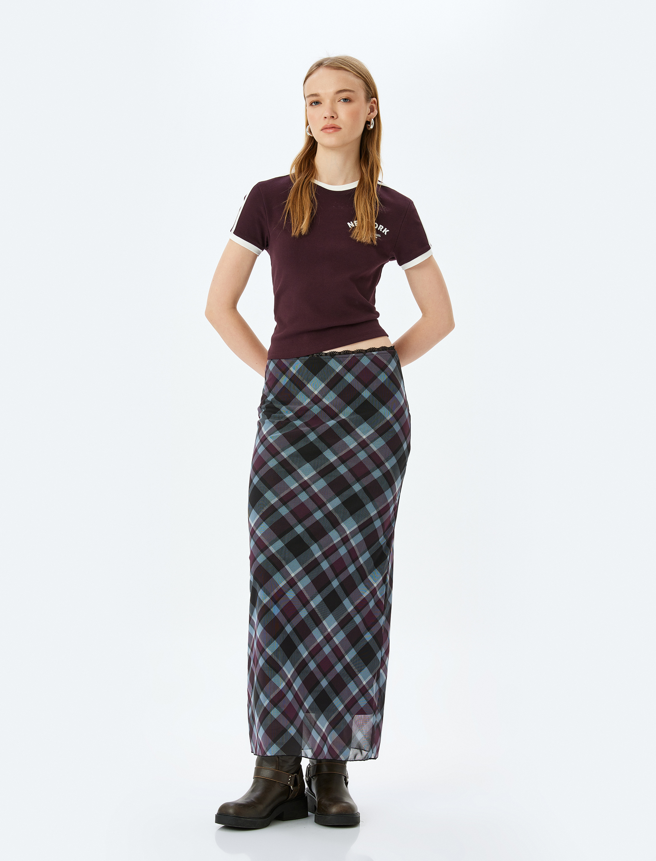   Arkası Baskılı Biyeli Bisiklet Yaka Kısa Kollu Pamuklu Tişört