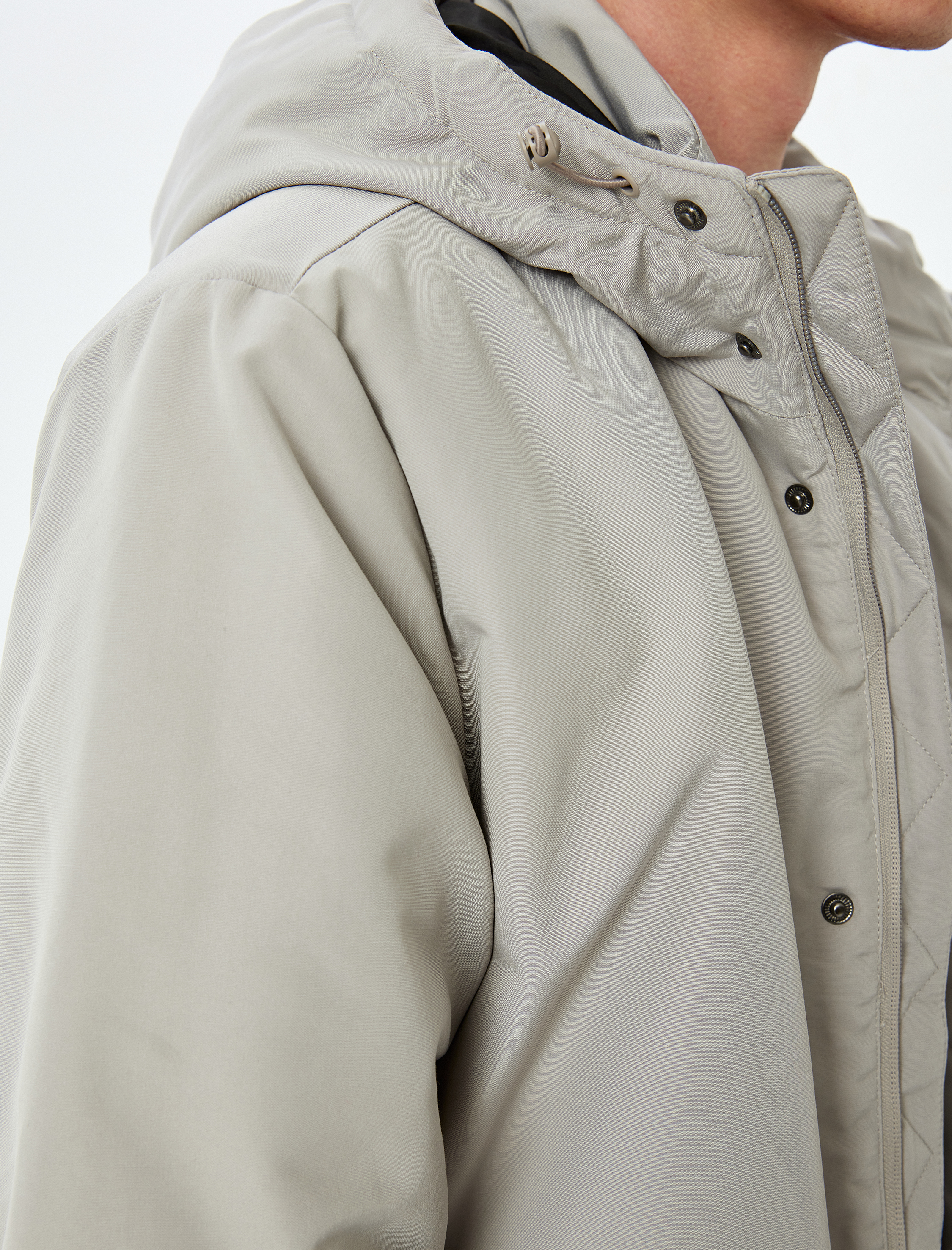   Fermuarlı Slim Fit Kapşonlu Mont