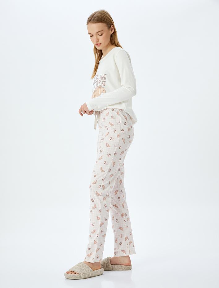  Pamuklu Grafik Baskılı Pijama Takımı