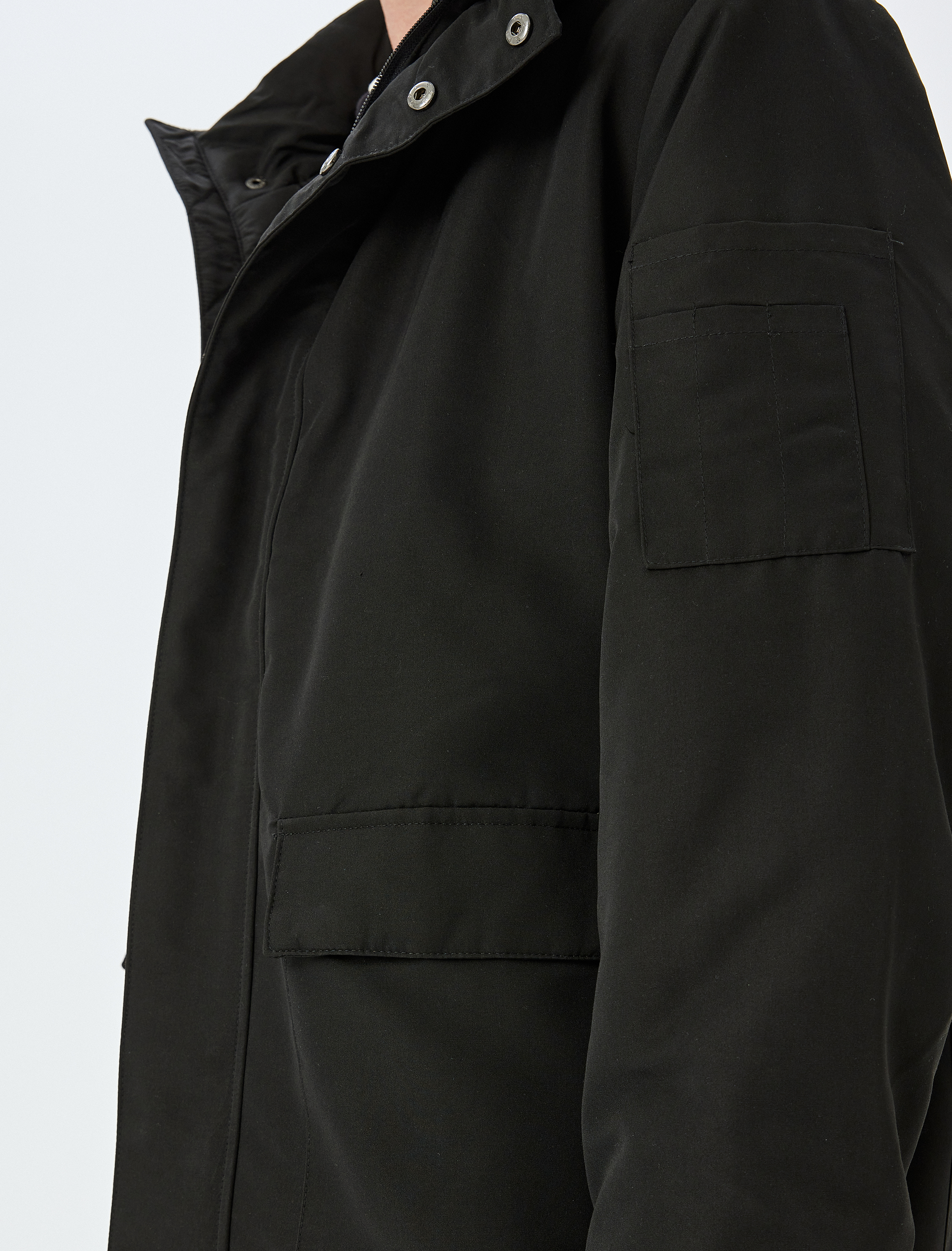   Fermuarlı Slim Fit Kapşonlu Mont