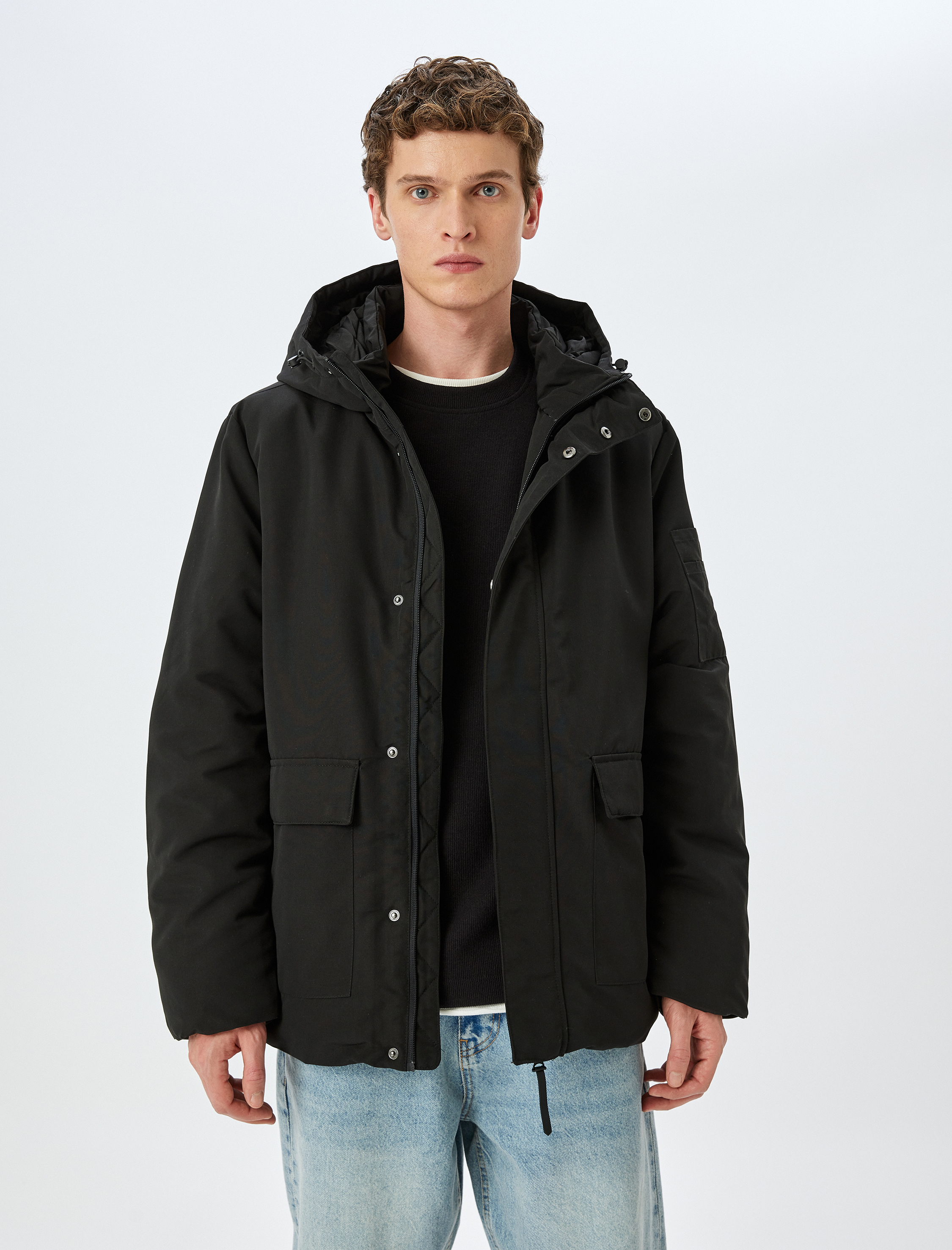   Fermuarlı Slim Fit Kapşonlu Mont