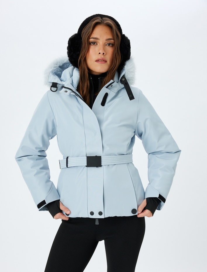  Çıkarılabilir Suni Kürk Yaka Detaylı Kapüşonlu Kemerli Su Geçirmez Kayak Montu