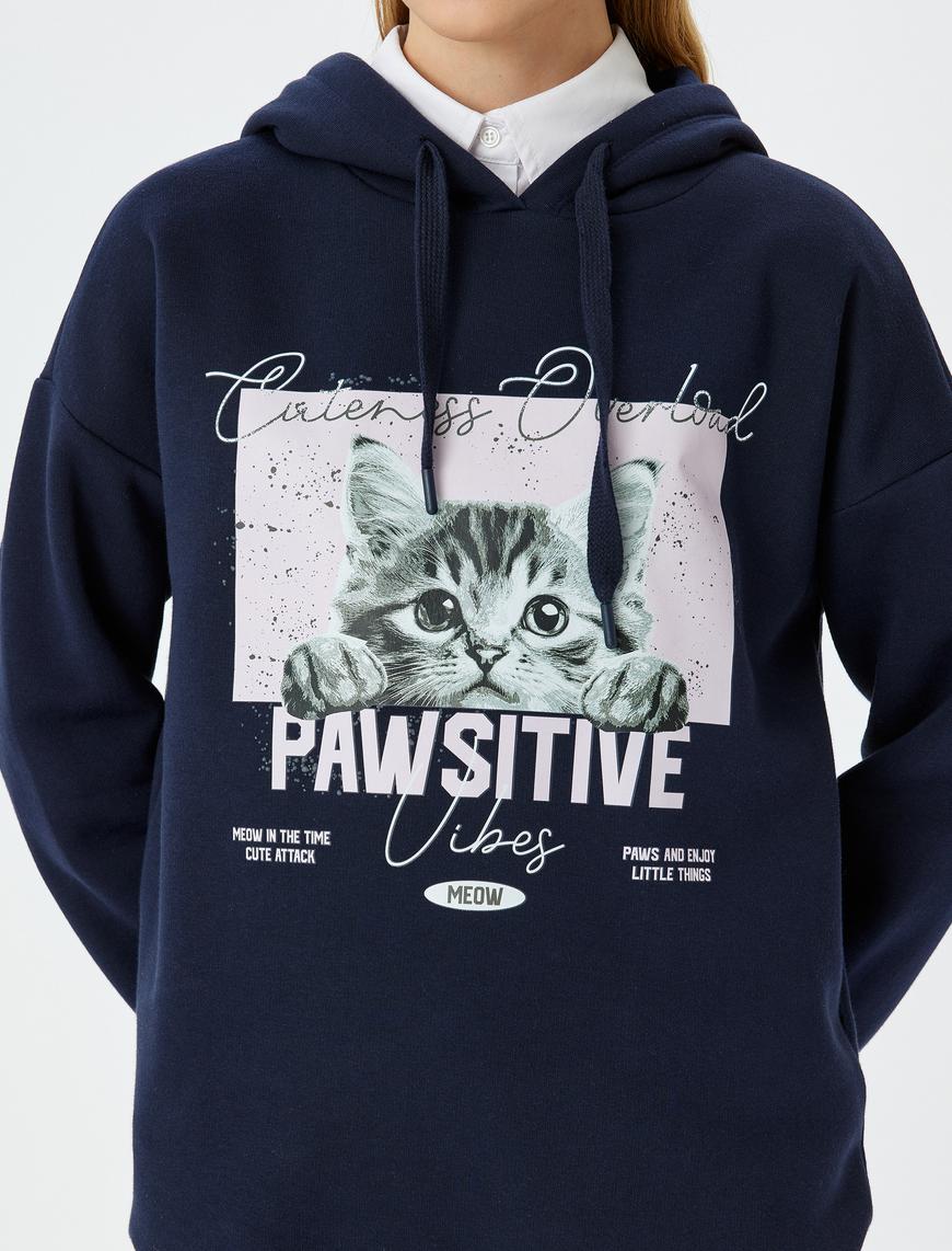   Kedi Baskılı Kapüşonlu Uzun Kollu Şardonlu Oversize Sweatshirt