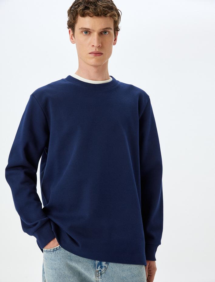  Bisiklet Yaka Pamuklu Basic Sweatshirt