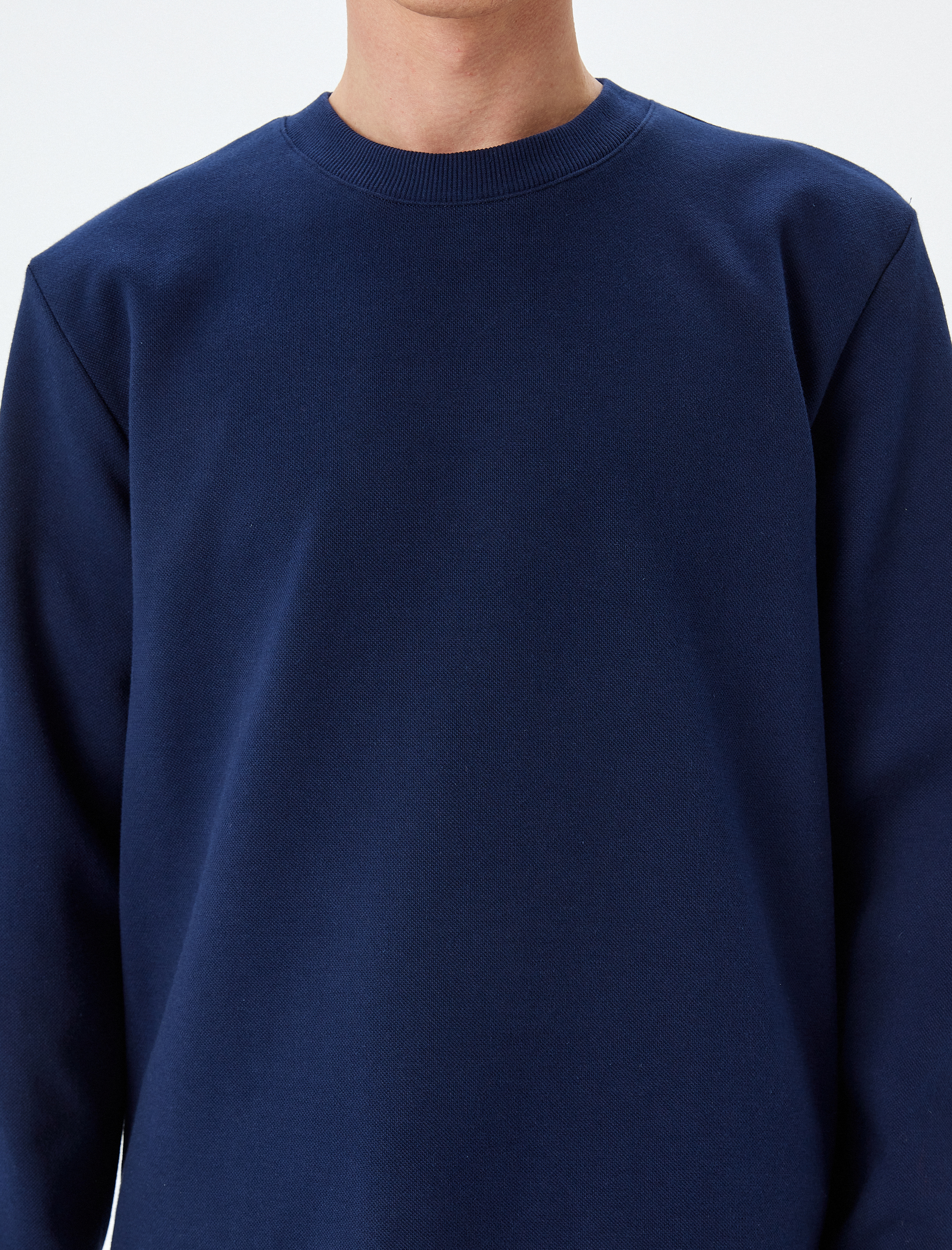  Bisiklet Yaka Pamuklu Pike Kumaş Basic Sweatshirt