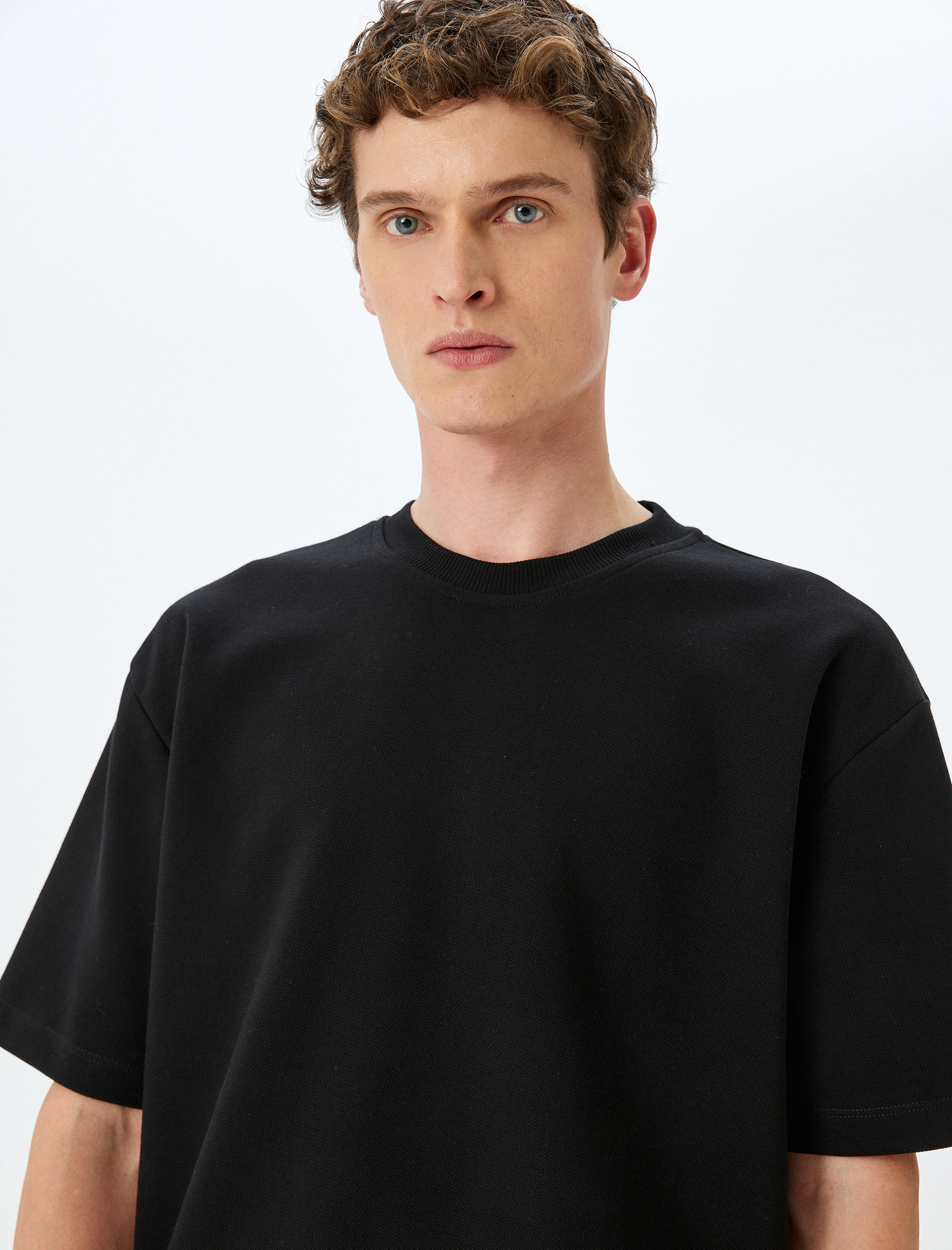   Bisiklet Yaka Pamuklu Pike Tok Kumaş Kısa Kollu Oversize Tişört