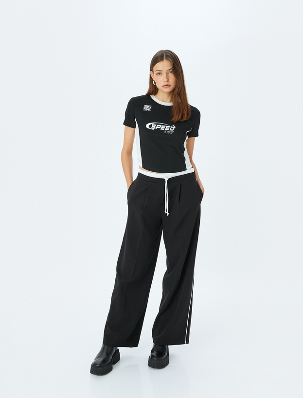 Bisiklet Yaka Slogan Baskılı Biyeli Kısa Kollu Slim Fit Tişört_1