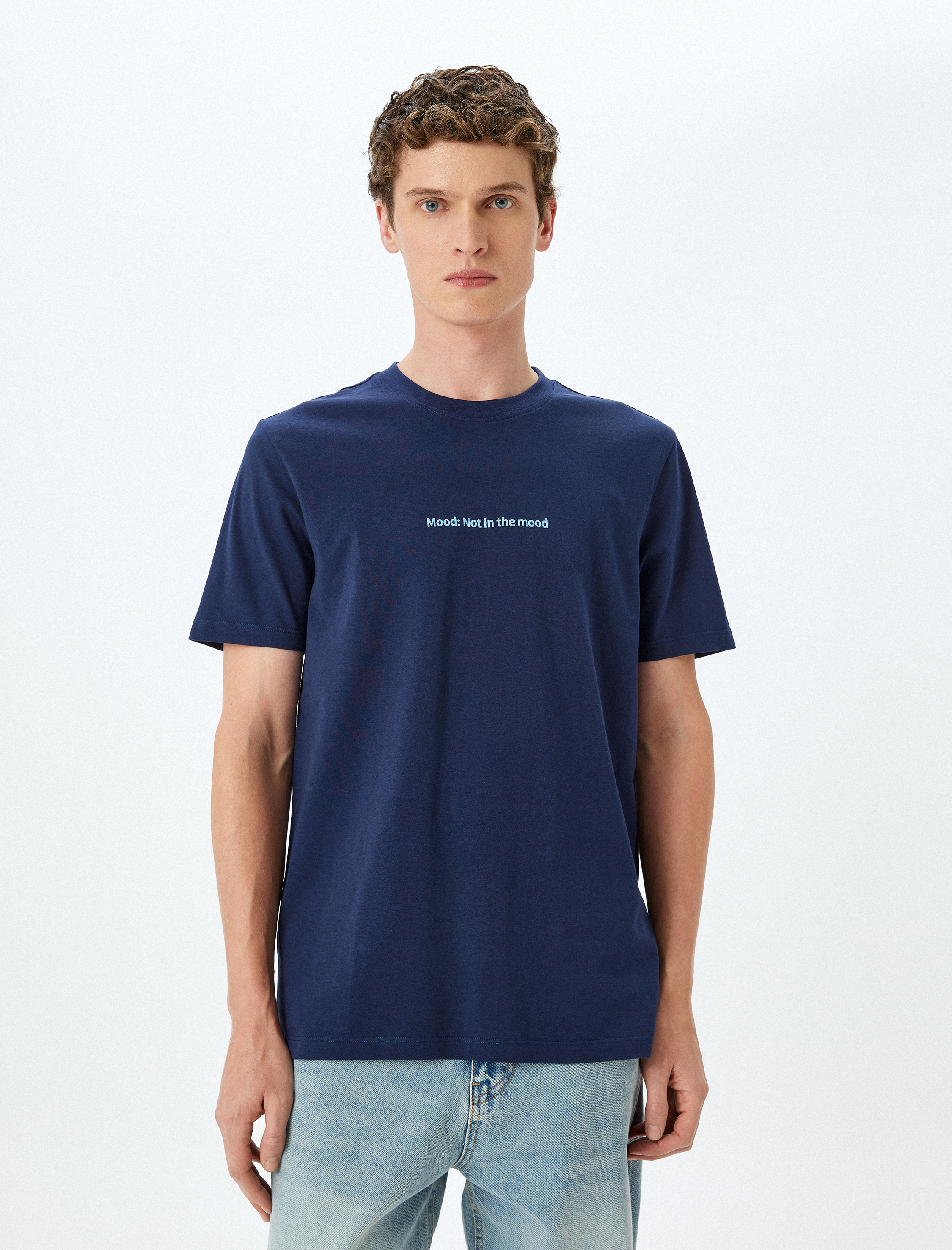   Pamuklu Bisiklet Yaka Kısa Kollu Slim Fit Slogan Baskılı Tişört