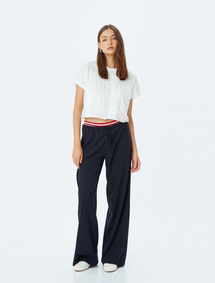  Bisiklet Yaka Sloganlı Kabartma Baskılı Kısa Kollu Rahat Kalıp Tişört