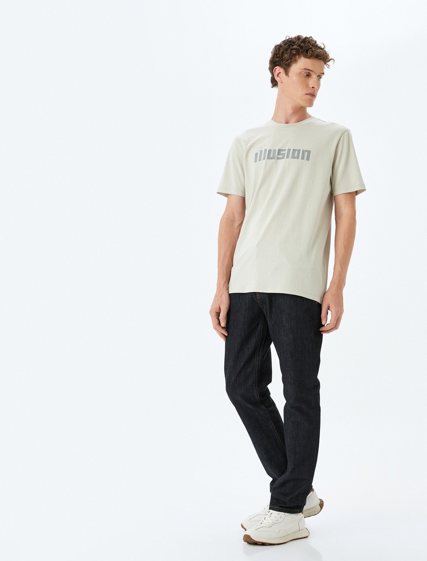   Bisiklet Yaka Pamuklu Kısa Kollu Slim Fit Slogan Baskılı Tişört
