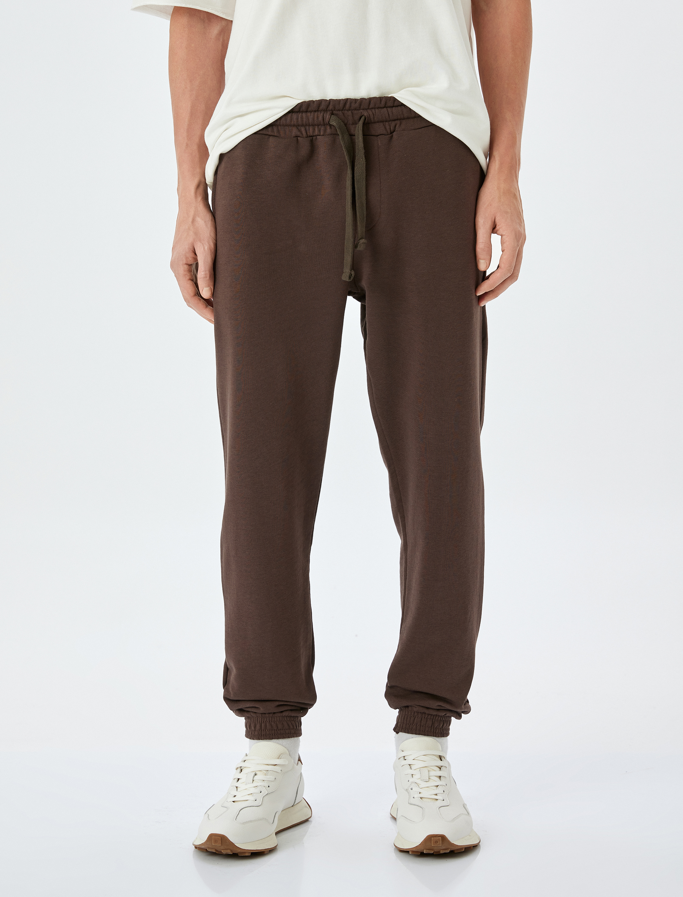   Pamuk Karışımlı Paçası Lastikli Cep Detaylı Beli Bağcıklı Eşofman Altı