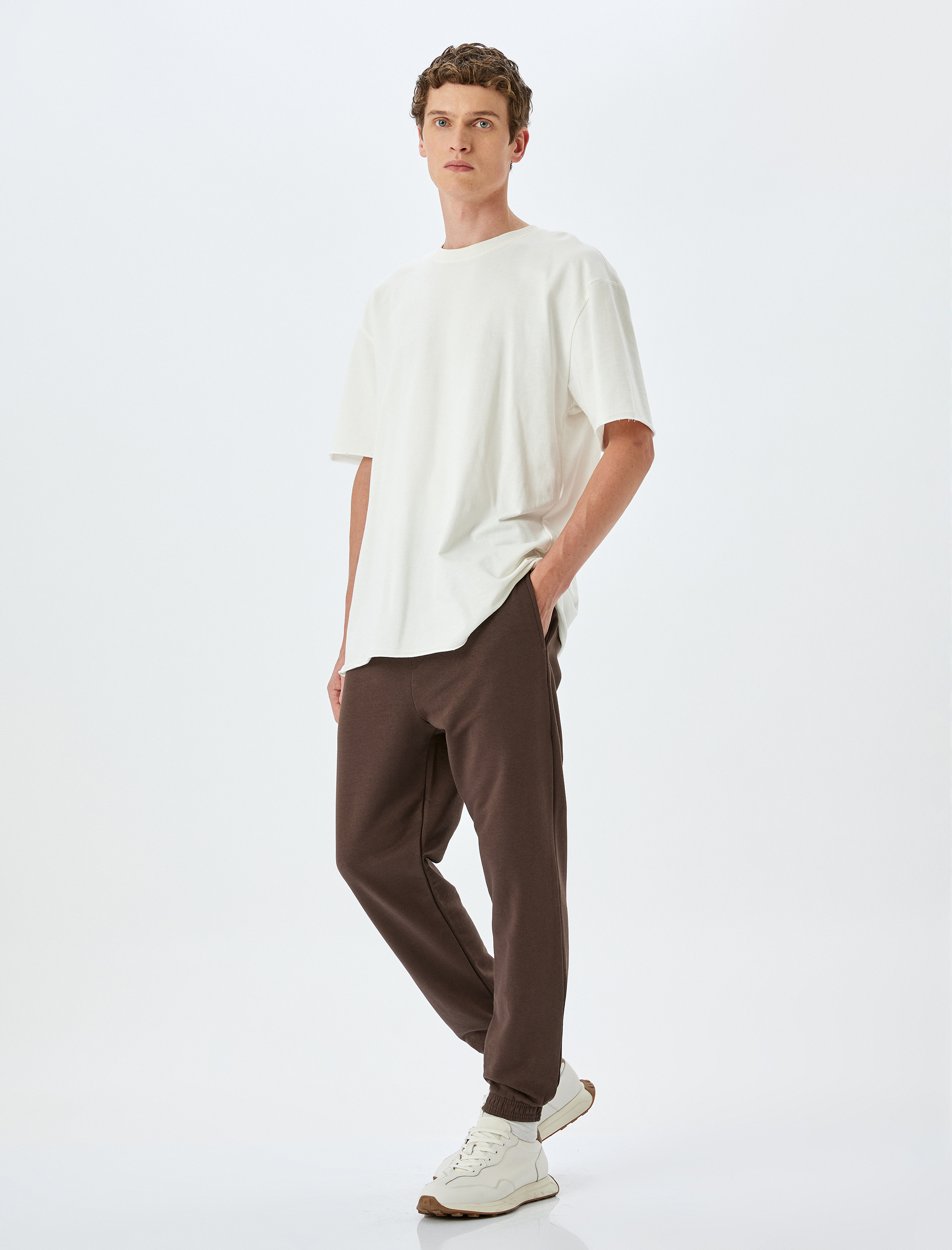   Pamuk Karışımlı Paçası Lastikli Cep Detaylı Beli Bağcıklı Eşofman Altı