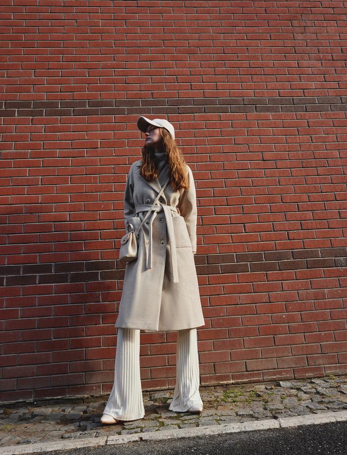  Kuşak Detaylı Cepli Düğmeli Kruvaze Ekstra Uzun Kaşe Kaban