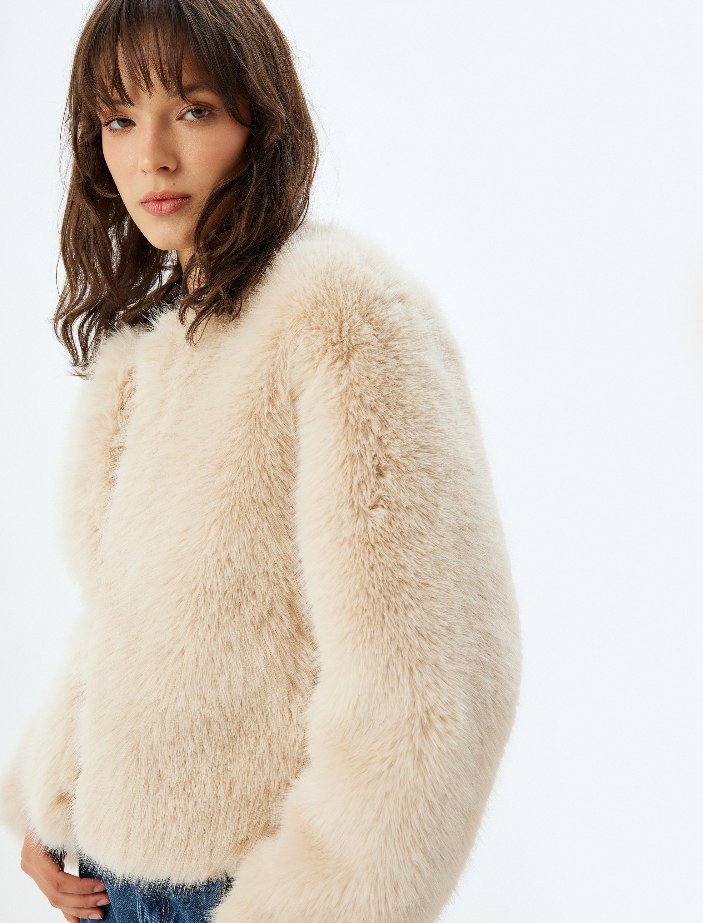   Peluş Ceket Kısa Yuvarlak Yaka Uzun Kollu