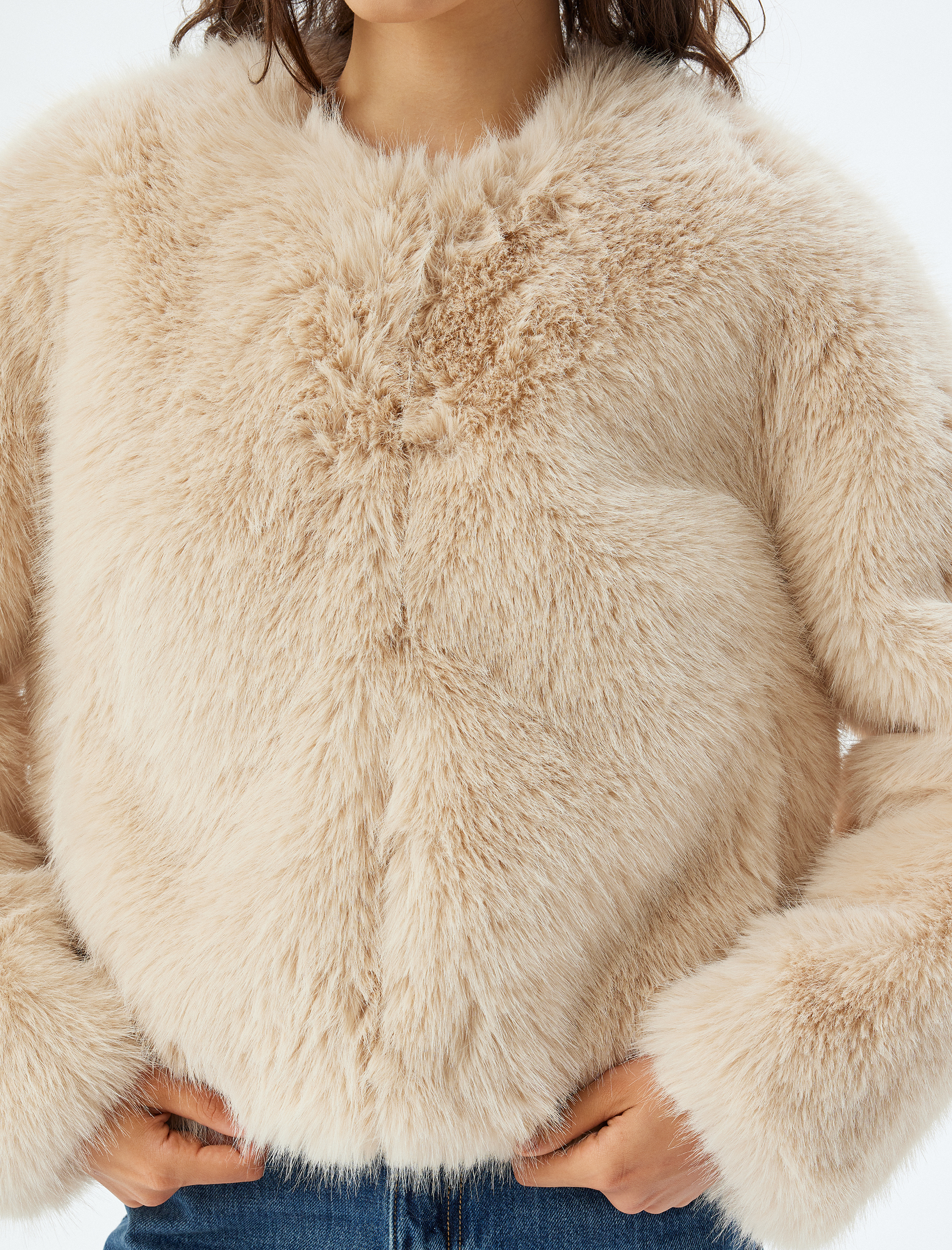   Peluş Ceket Kısa Yuvarlak Yaka Uzun Kollu