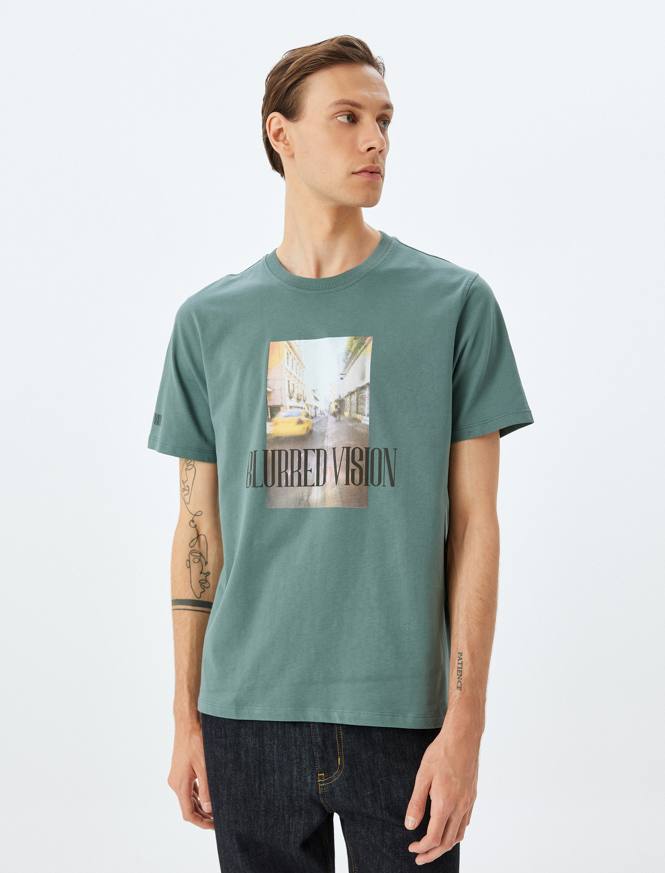   Kısa Kollu Bisiklet Yaka Regular Fit Pamuklu Baskılı Tişört